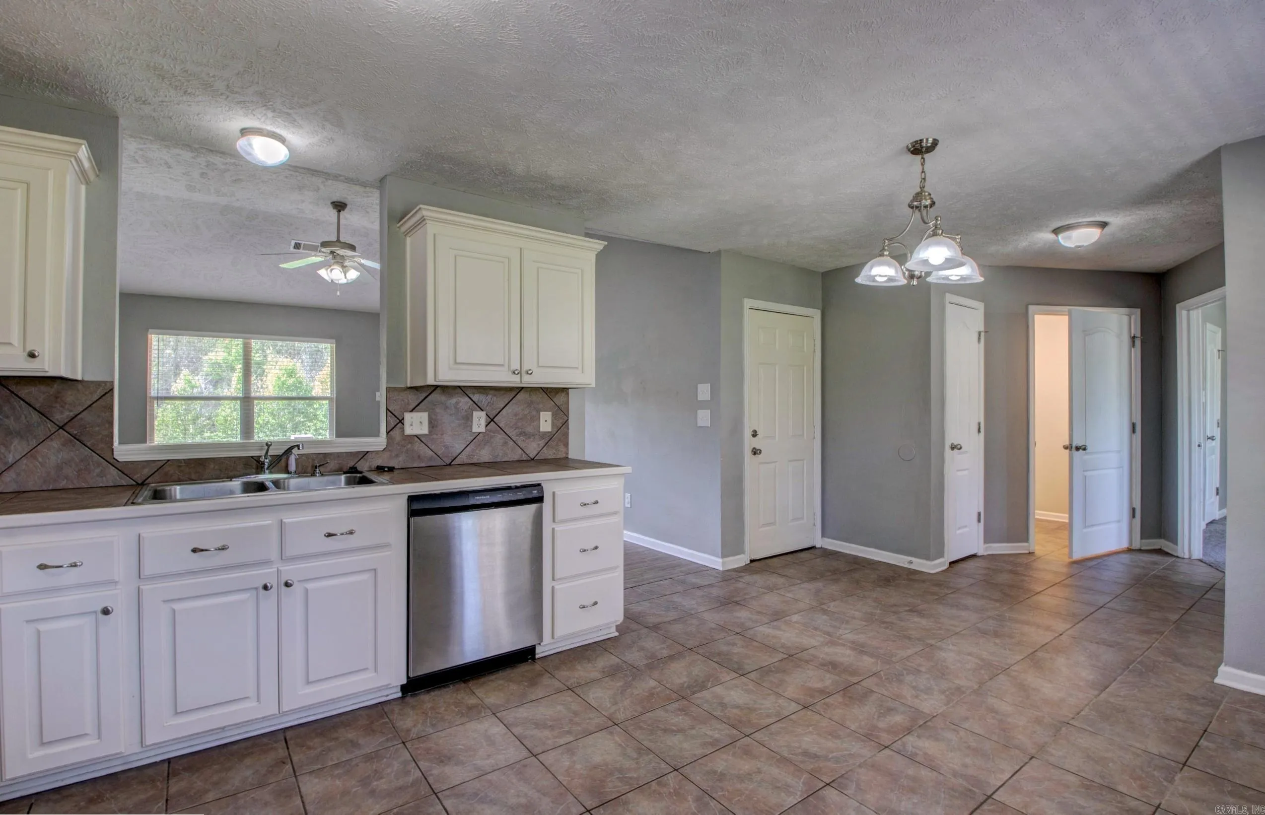 Property at 133  Jb drive - Image 13