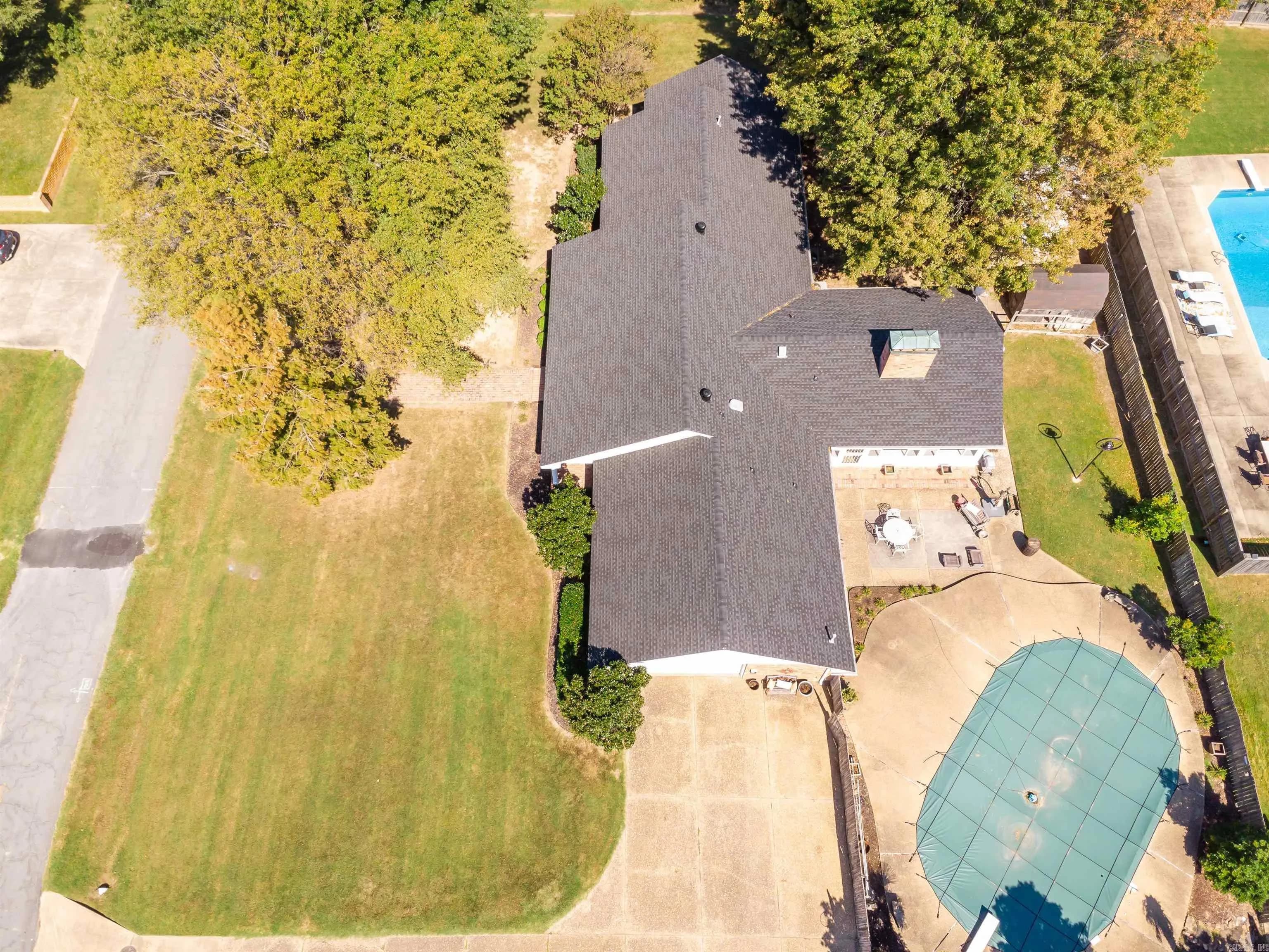 Property at 200  Chestnut drive - Image 49