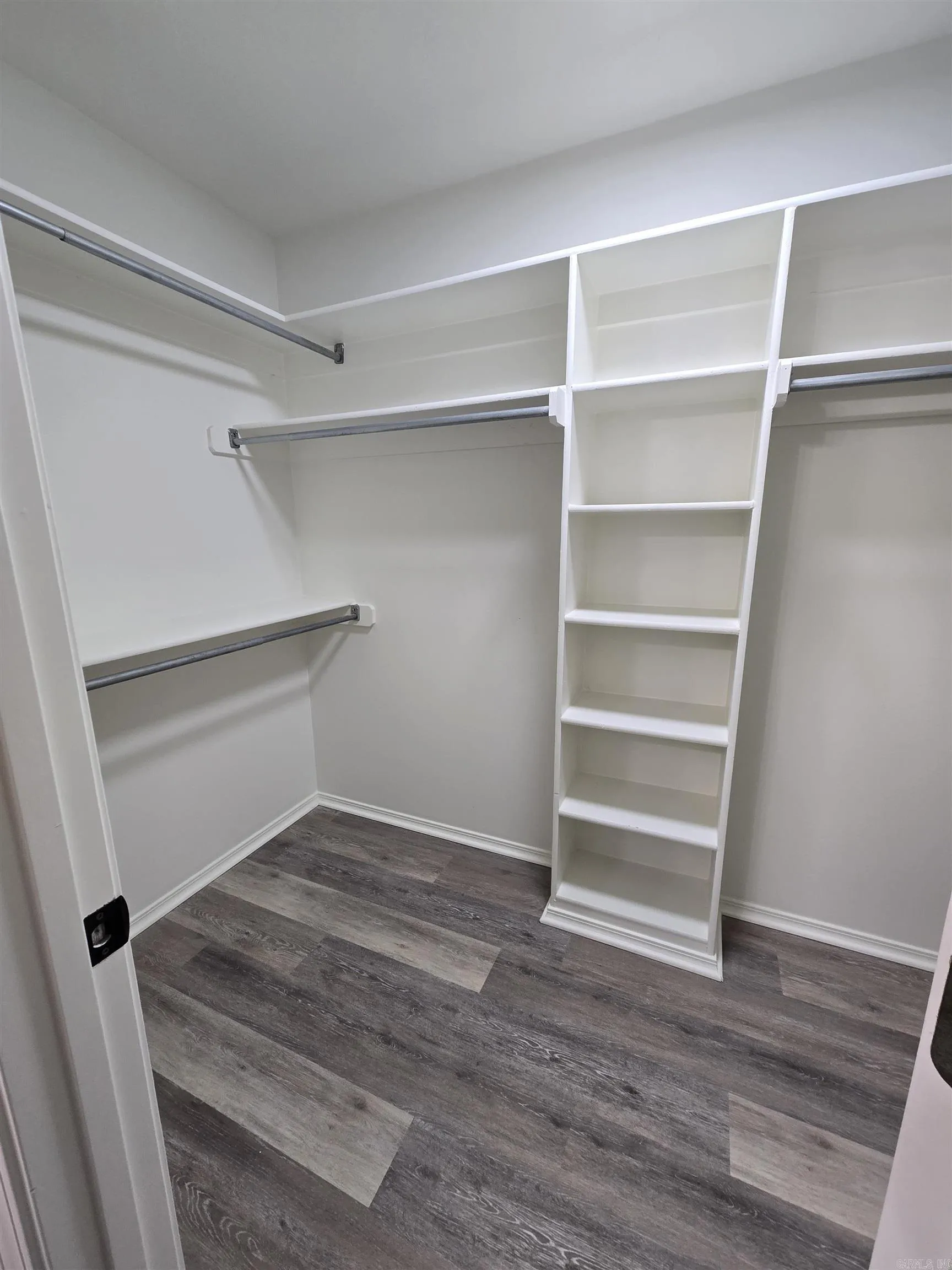 Property at 608  Amy - Image 6
