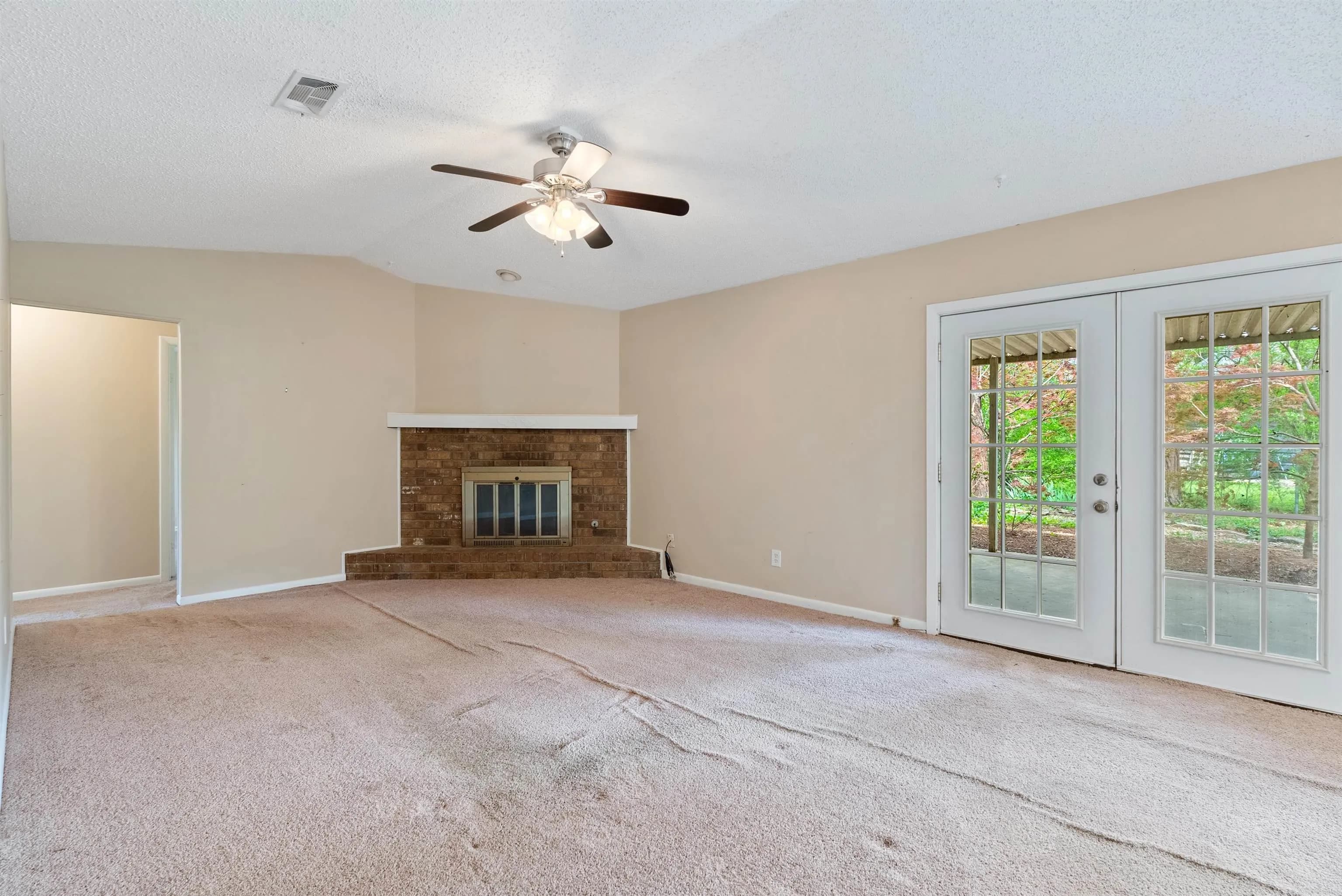 Property at 15  Cherryridge - Image 4