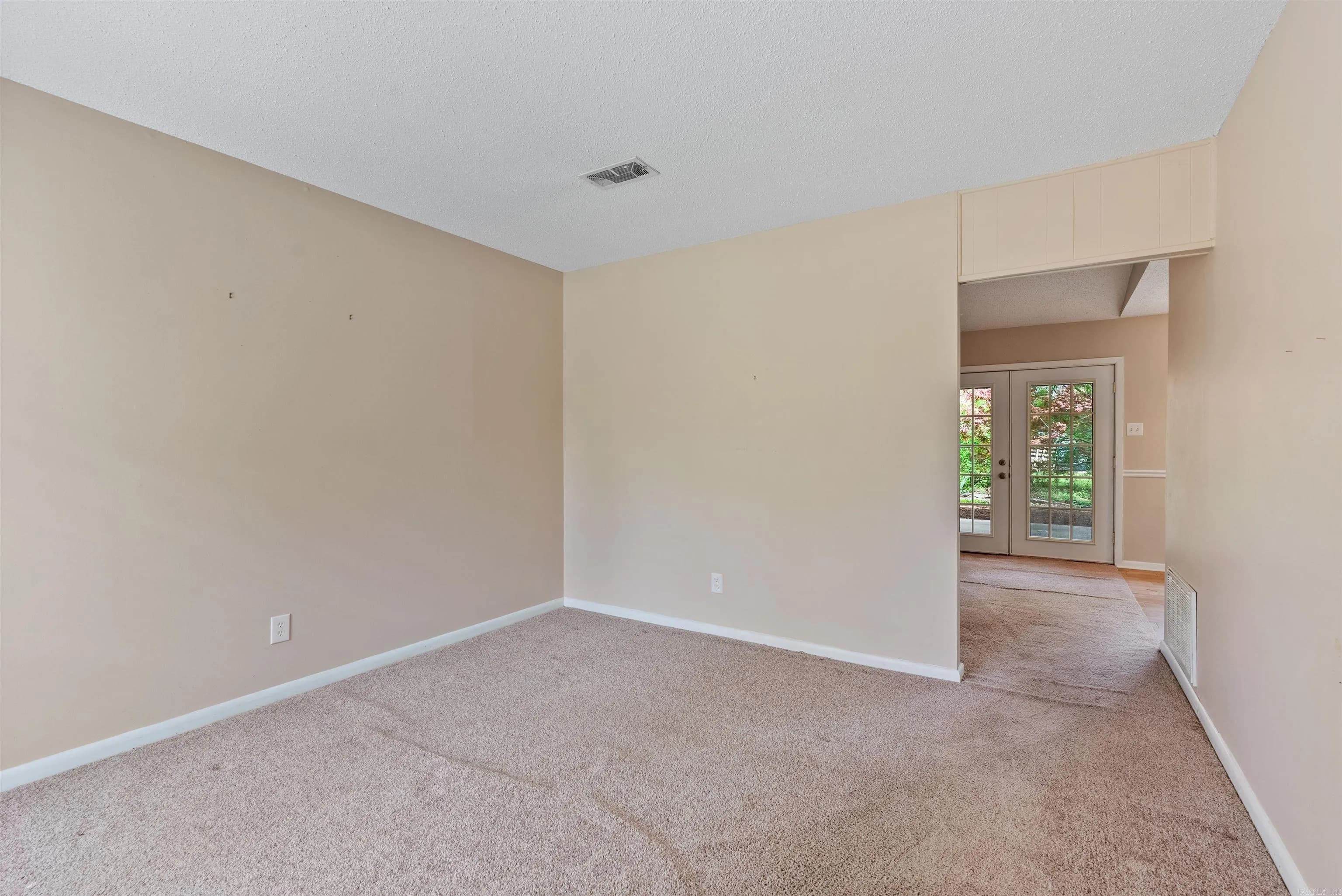 Property at 15  Cherryridge - Image 3