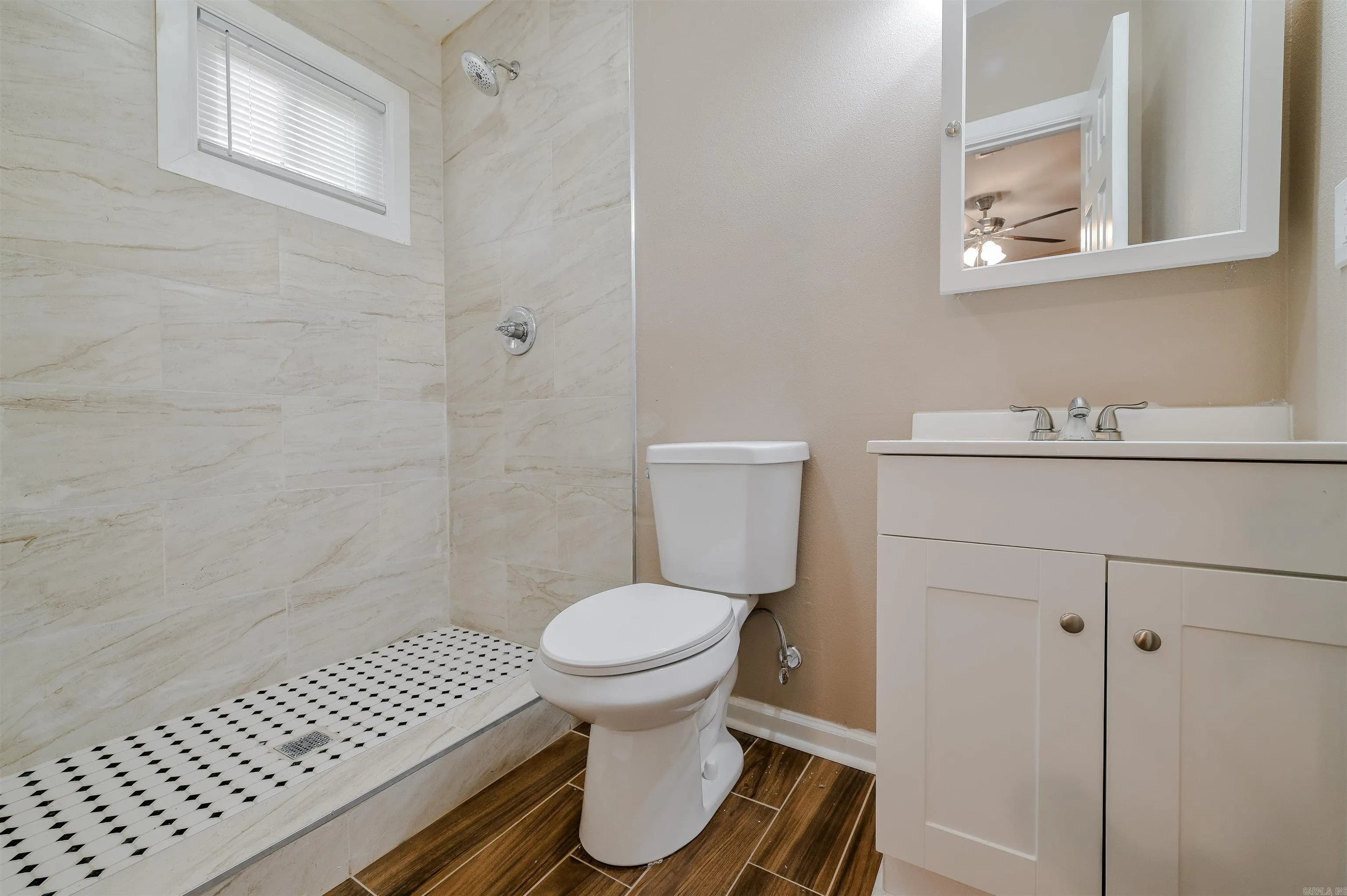 Property at 2607  Longcoy st - Image 11
