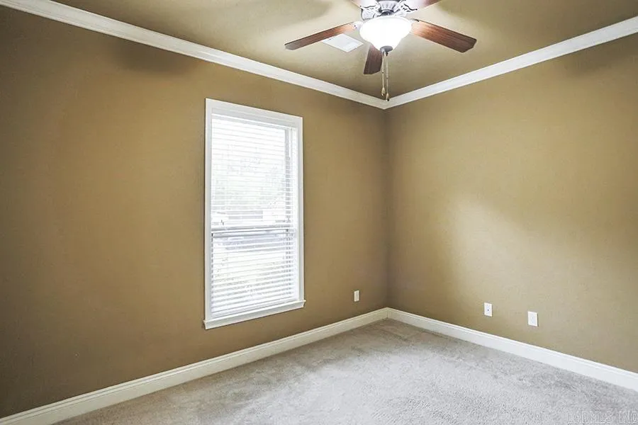 Property at 1104  Nature - Image 38