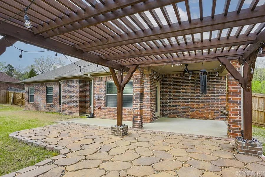 Property at 1104  Nature - Image 47