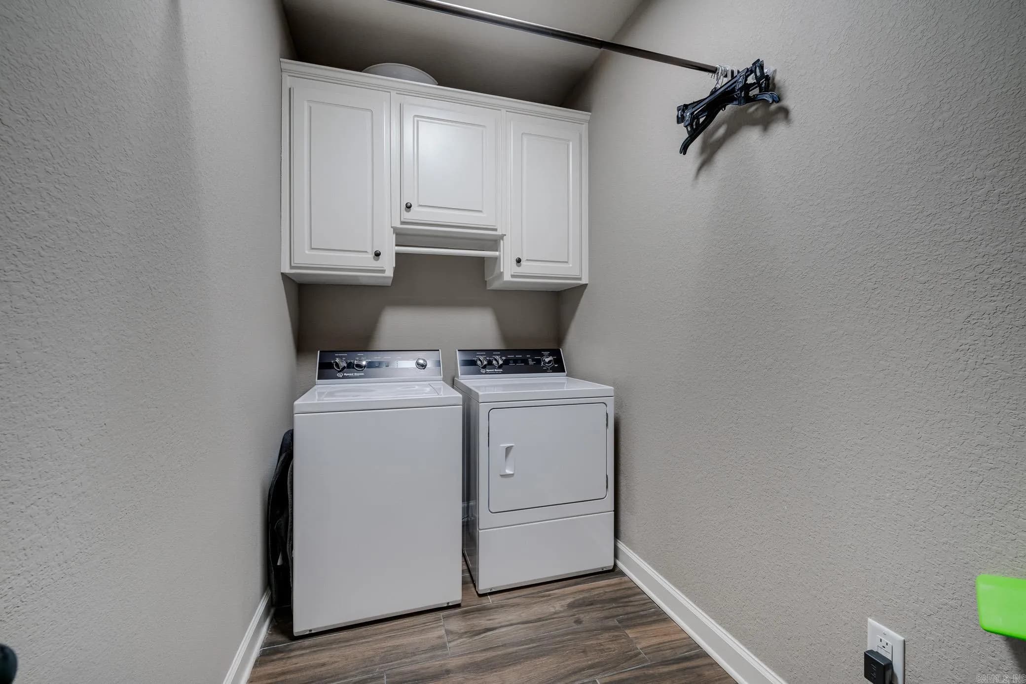 Property at 794  Mango loop - Image 29