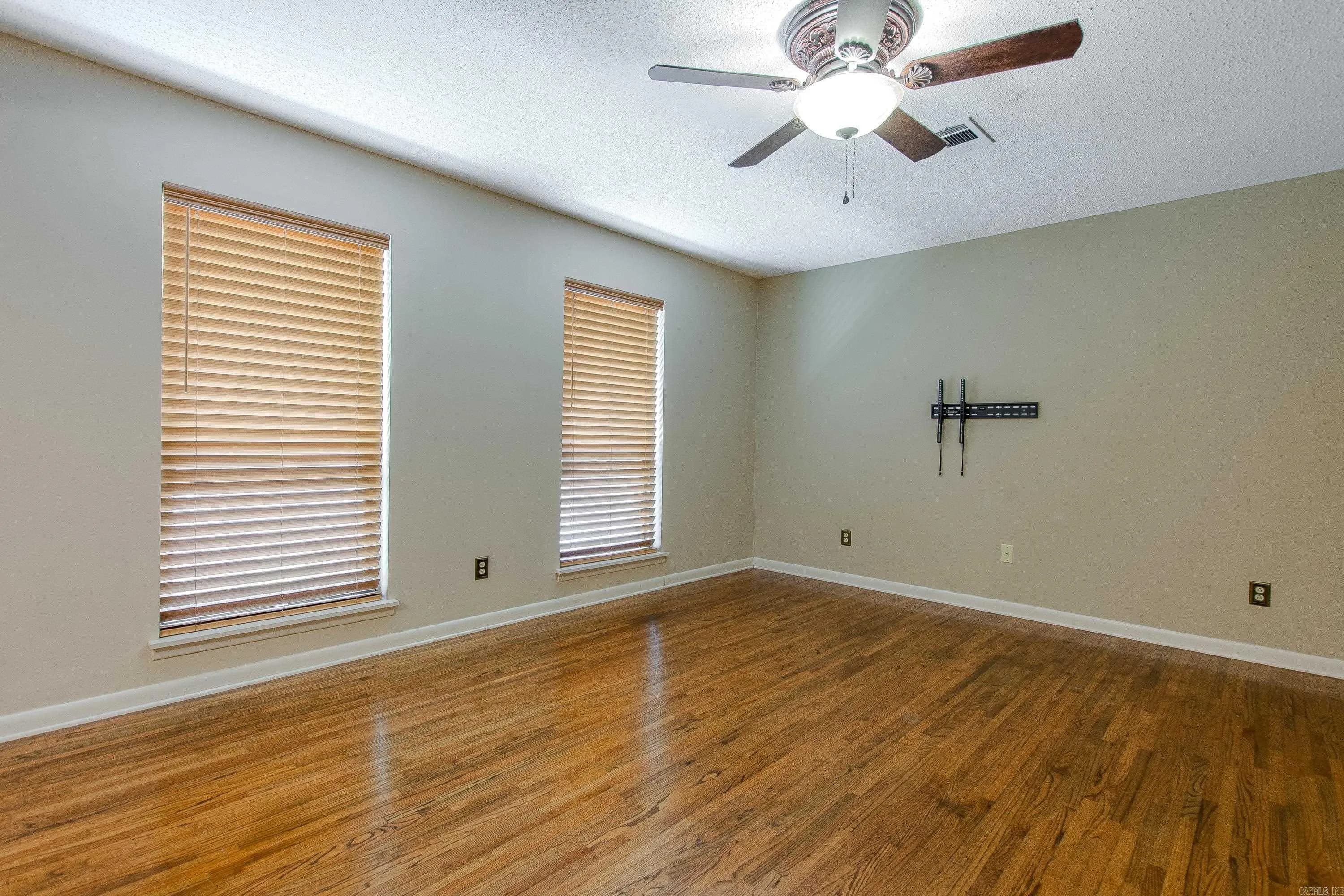 Property at 10  Blackwell - Image 26