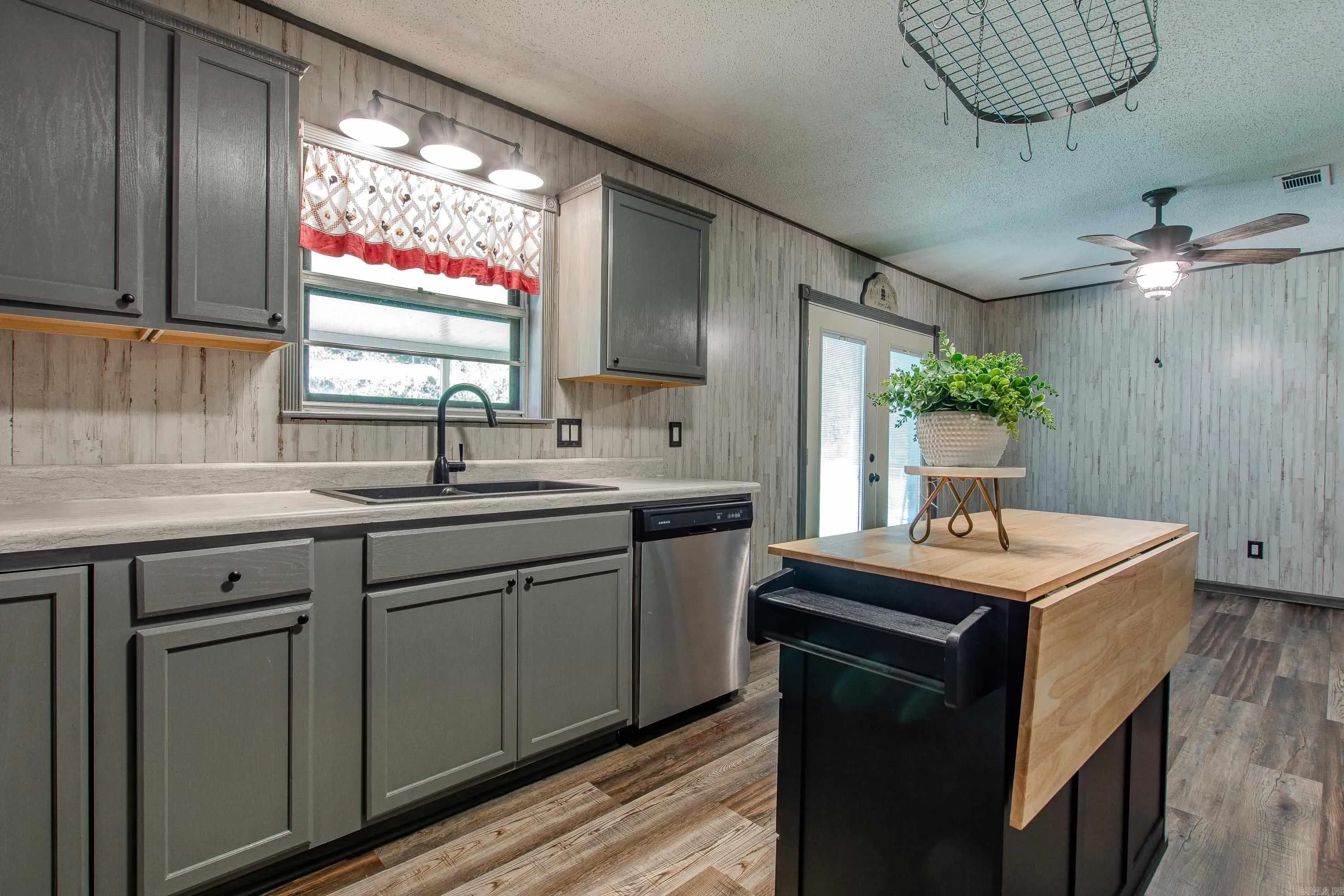 Property at 10  Blackwell - Image 19