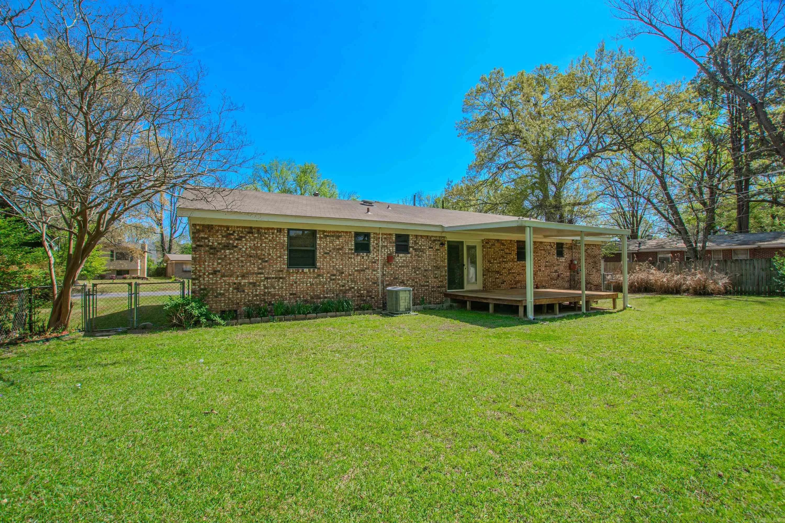 Property at 10  Blackwell - Image 35