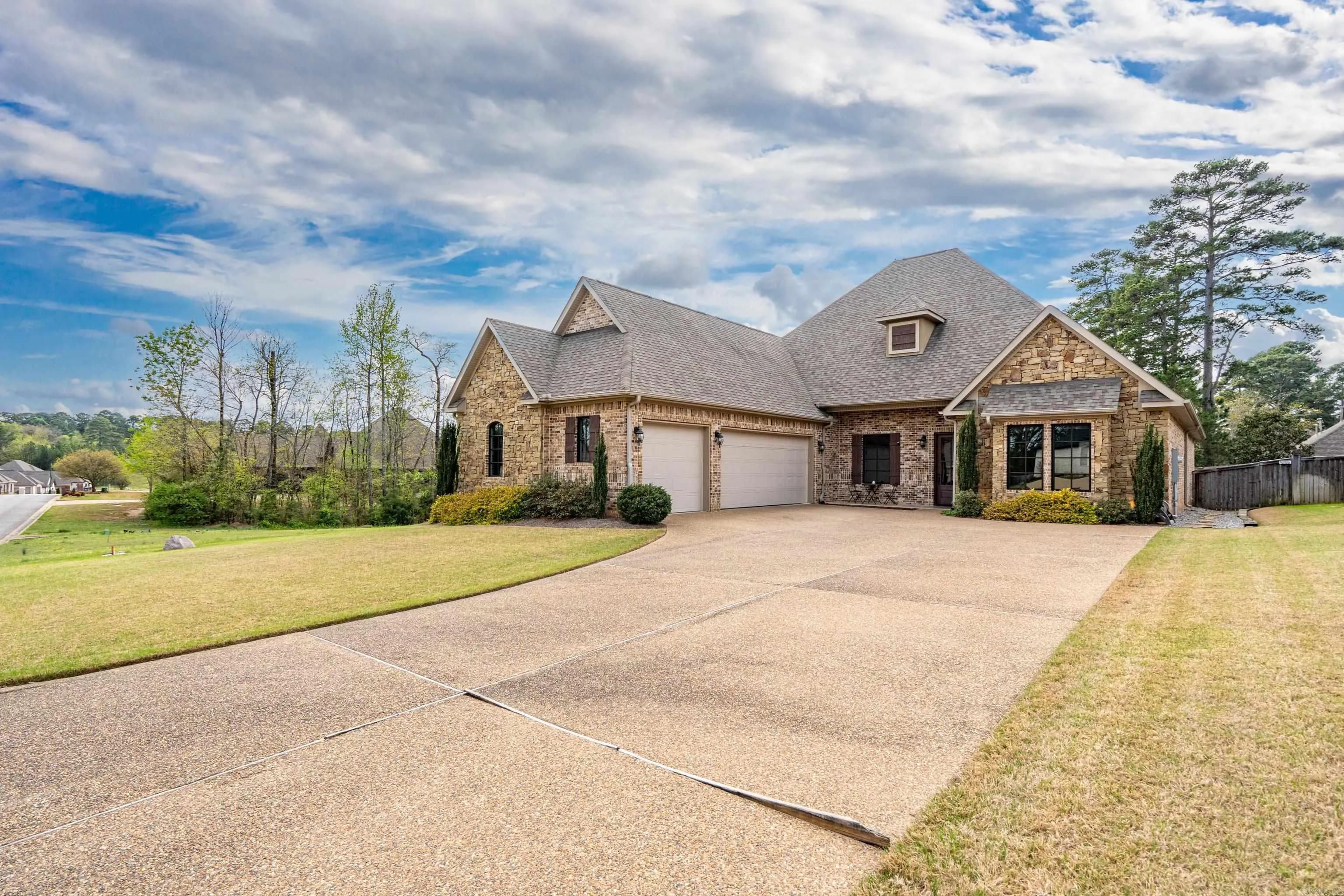 Property at 260  Arlington park drive - Image 44