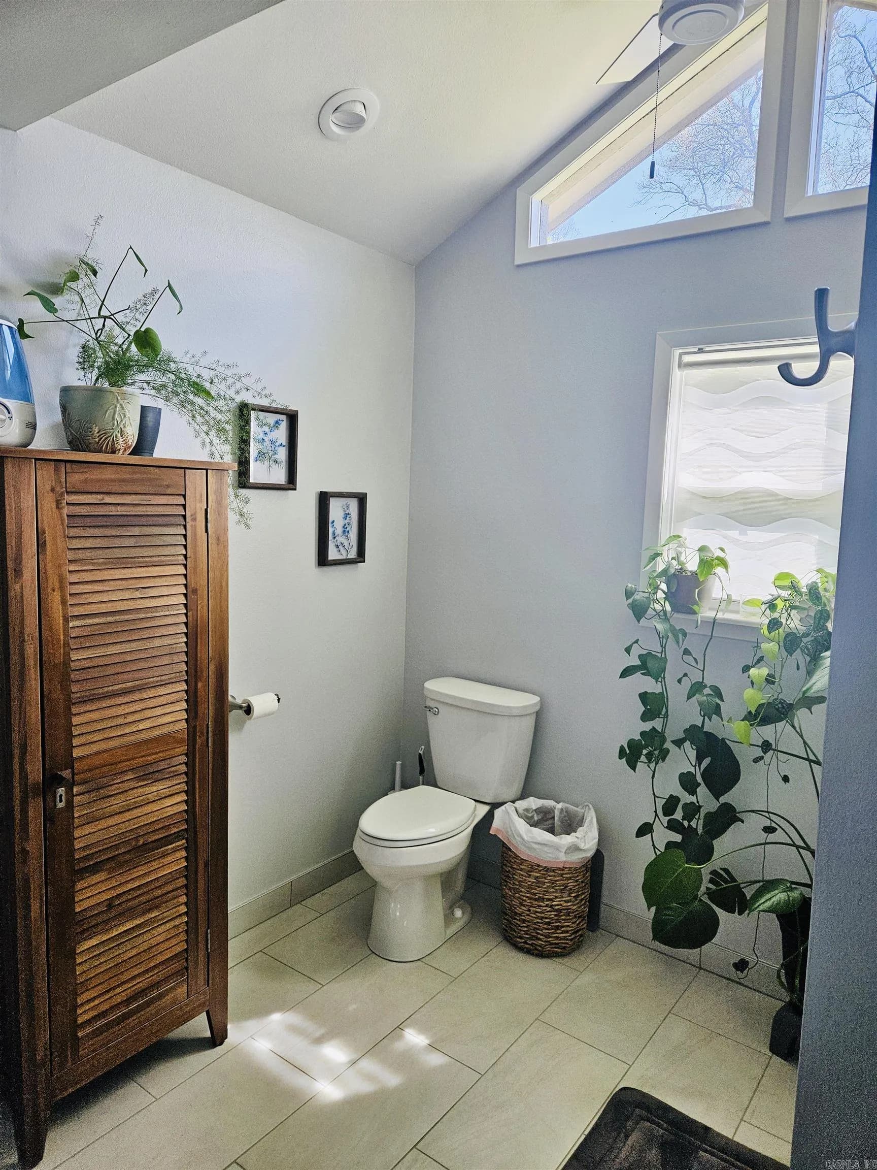 Property at 13  Jennifer - Image 31