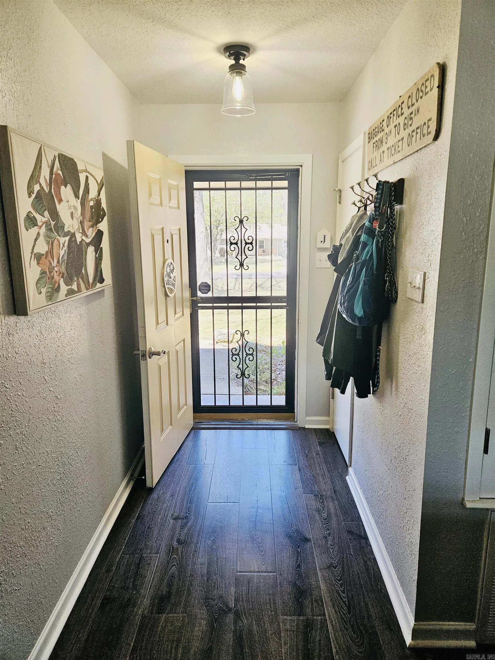 Property at 13  Jennifer - Image 20