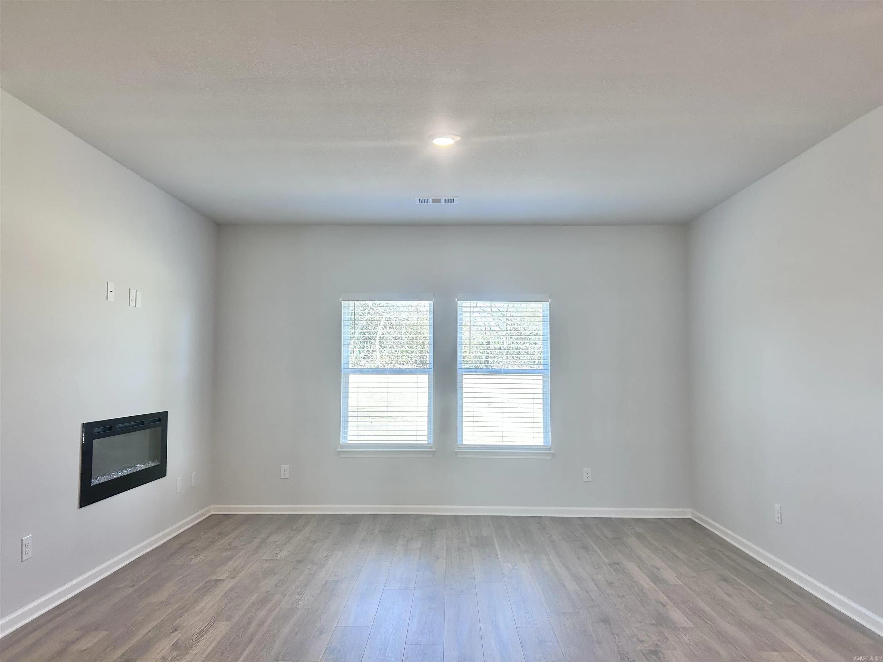 Property at 730  Edgemont - Image 11