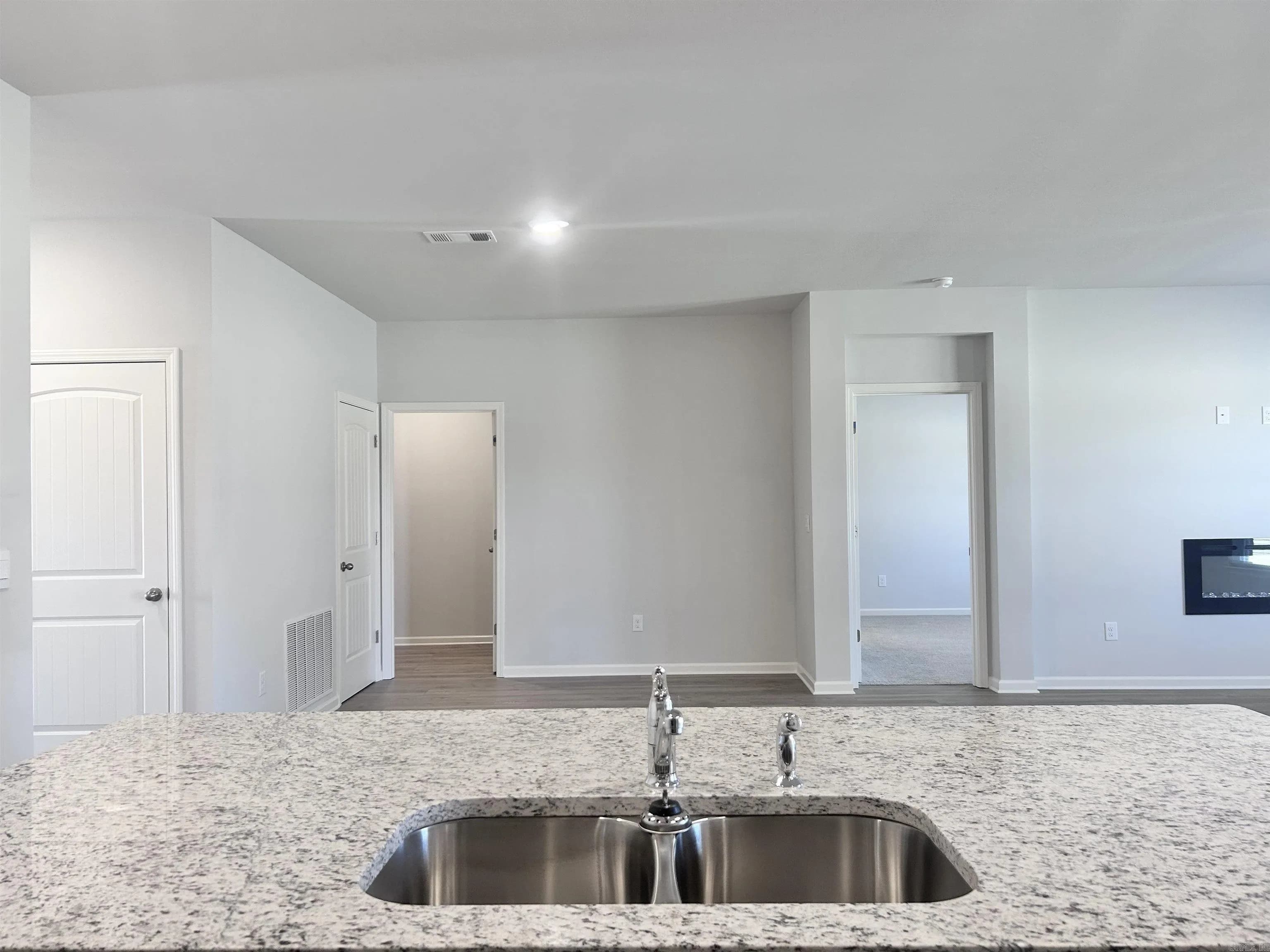 Property at 730  Edgemont - Image 7