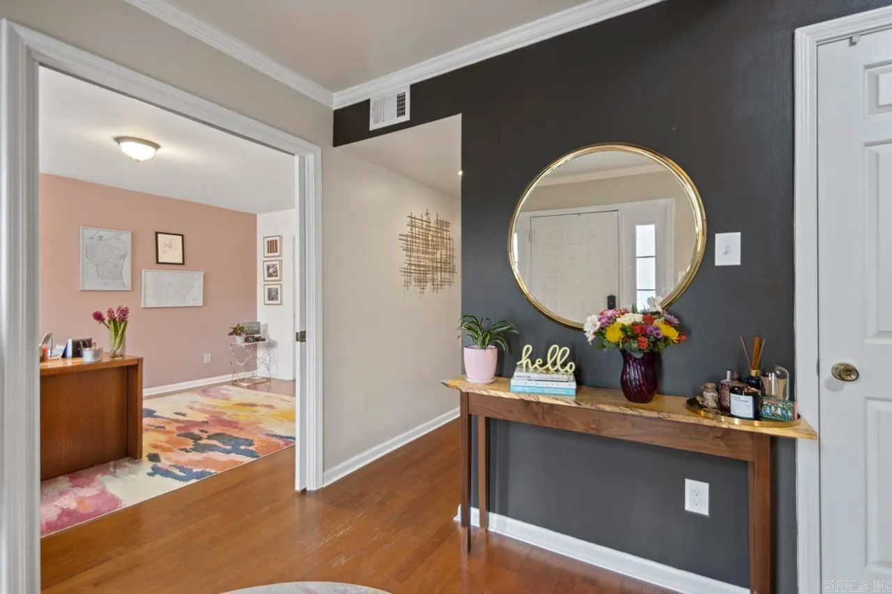 Property at 518  Cambridge place - Image 3