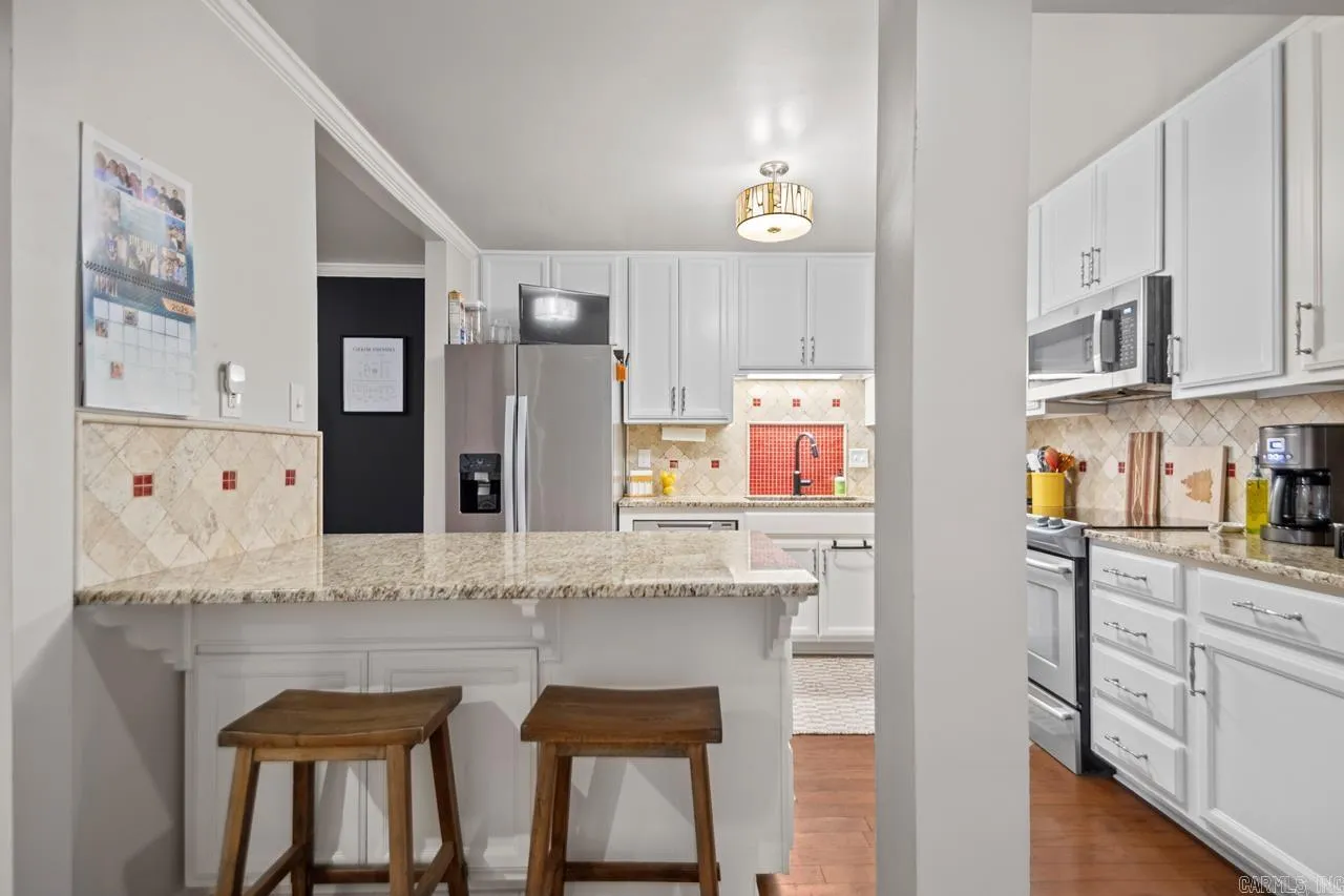 Property at 518  Cambridge place - Image 10