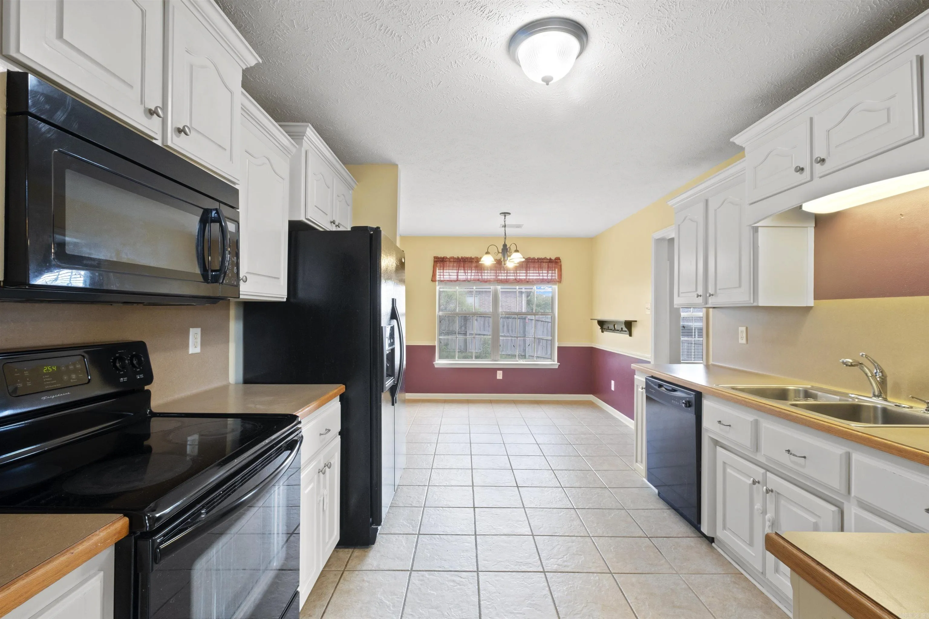 Property at 17  Lauren - Image 4