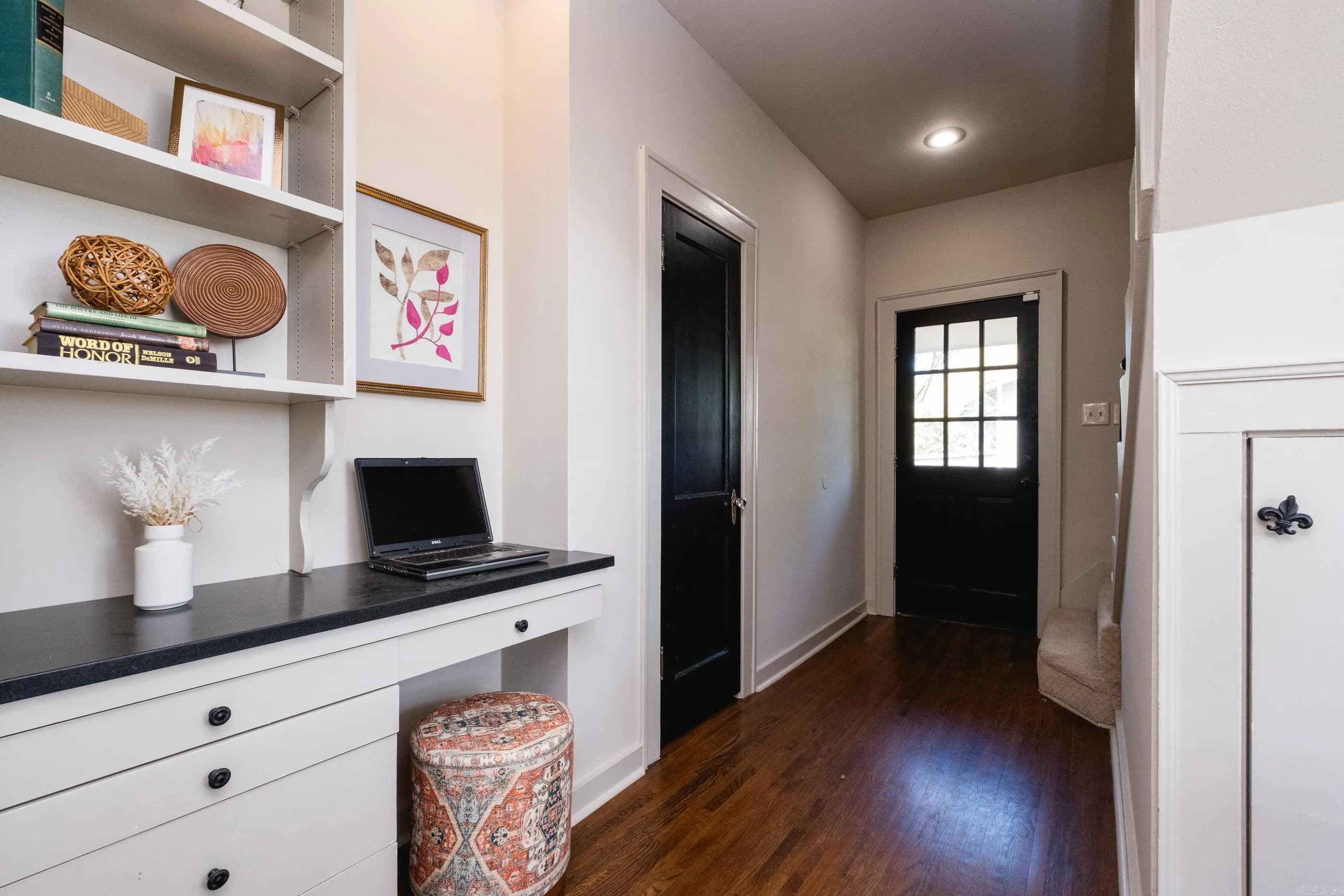Property at 320 N Pine street - Image 17