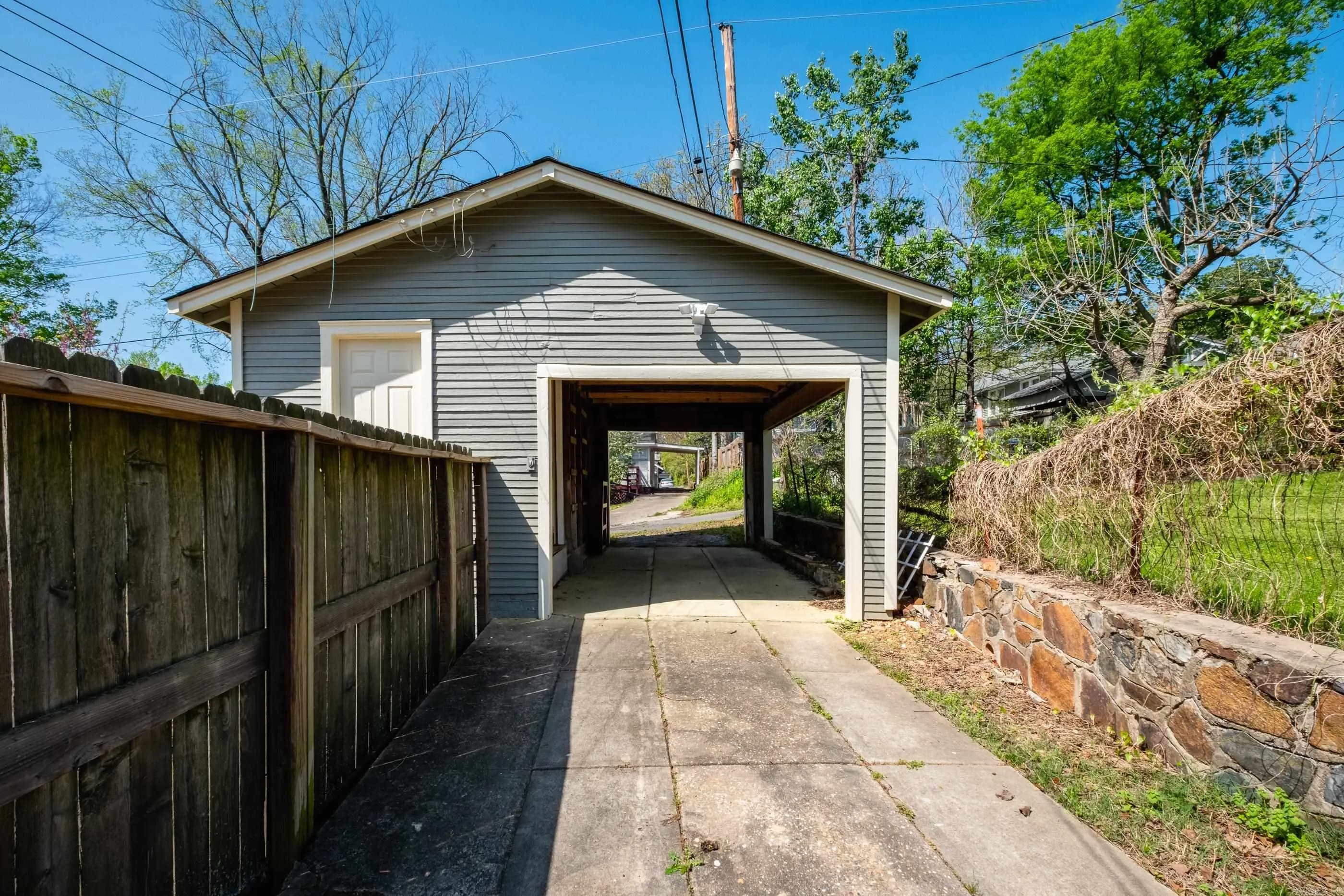 Property at 320 N Pine street - Image 35