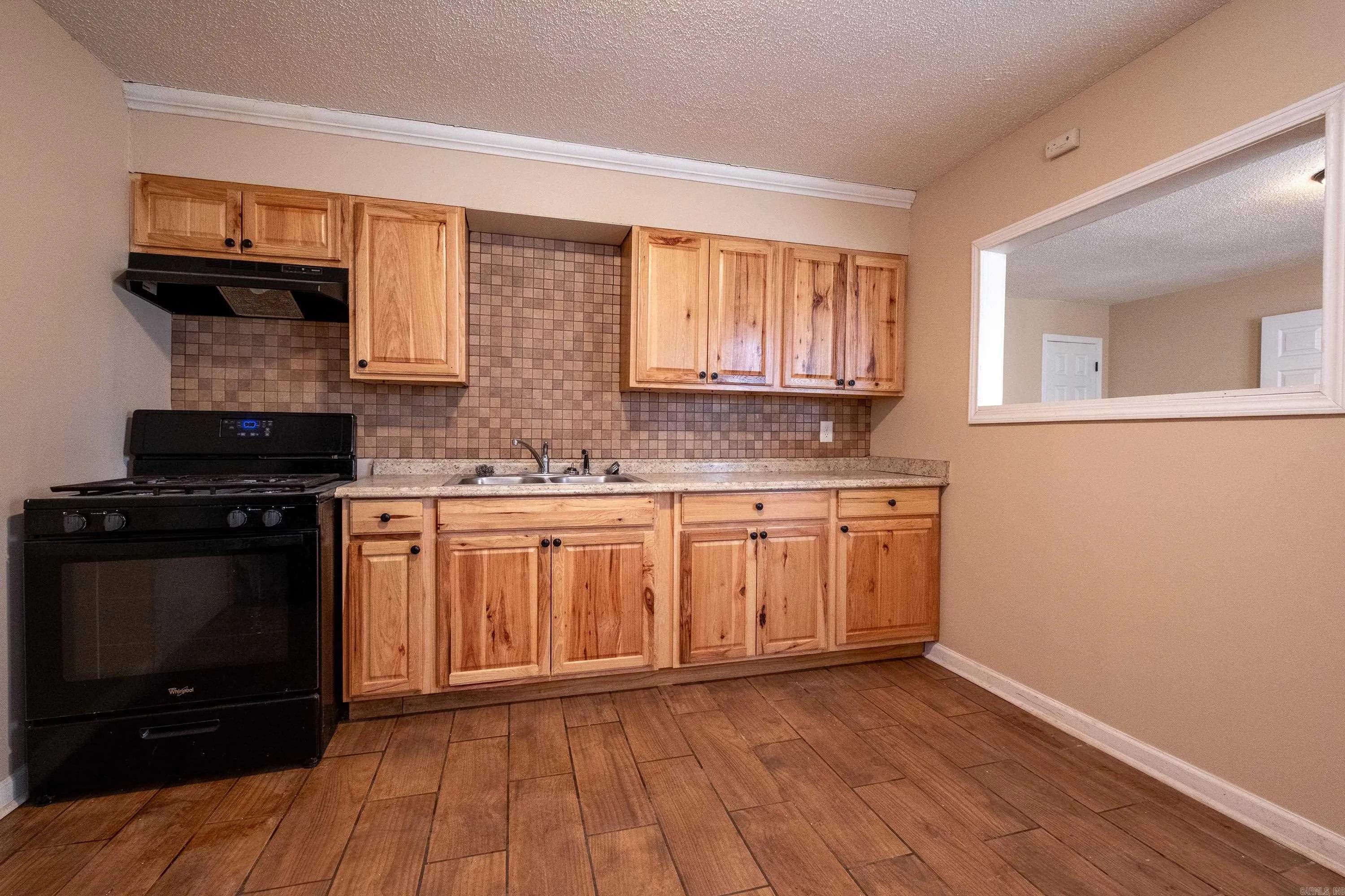Property at 6610 E Wakefield - Image 11