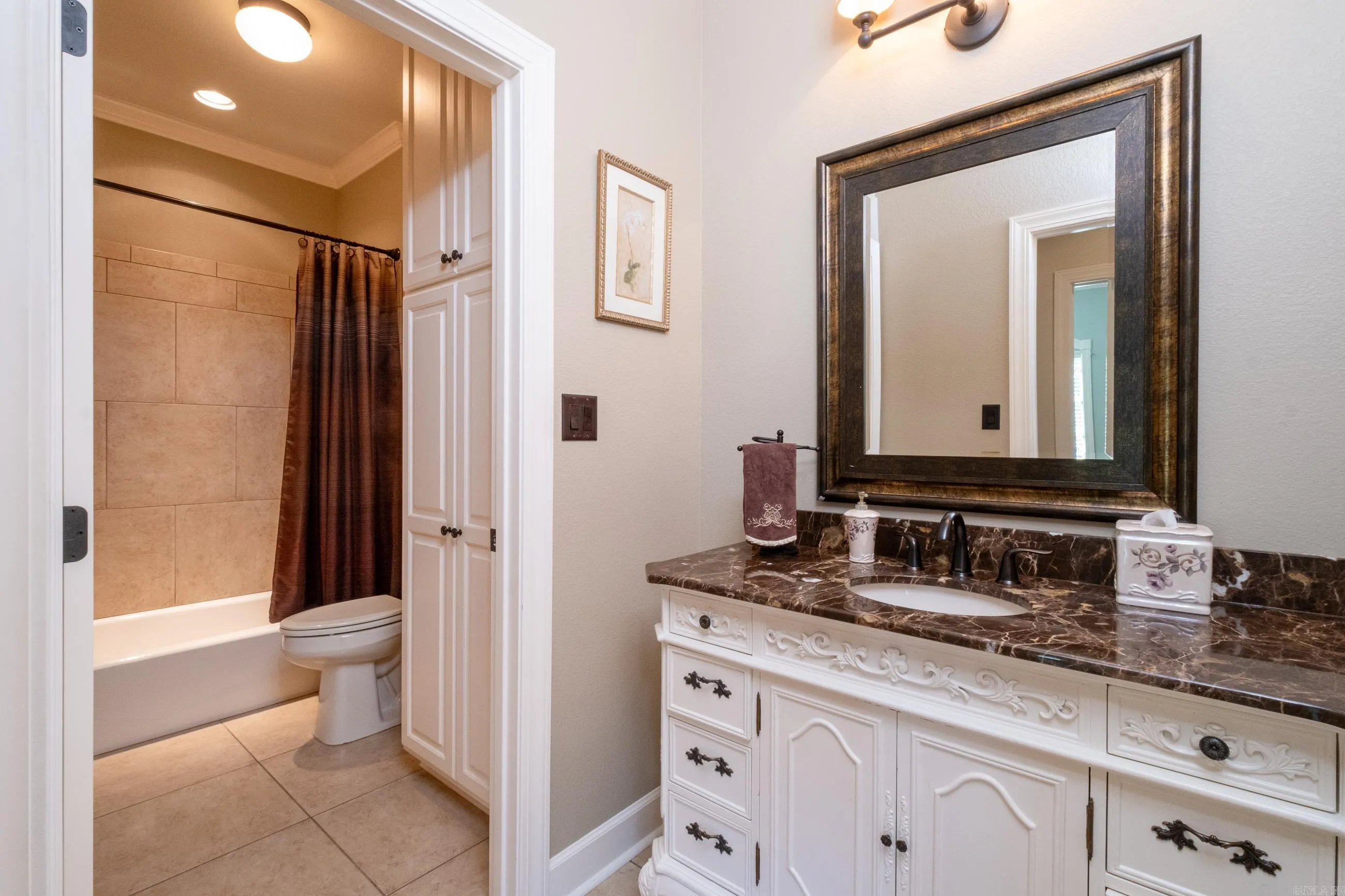 Property at 6  Tory - Image 30