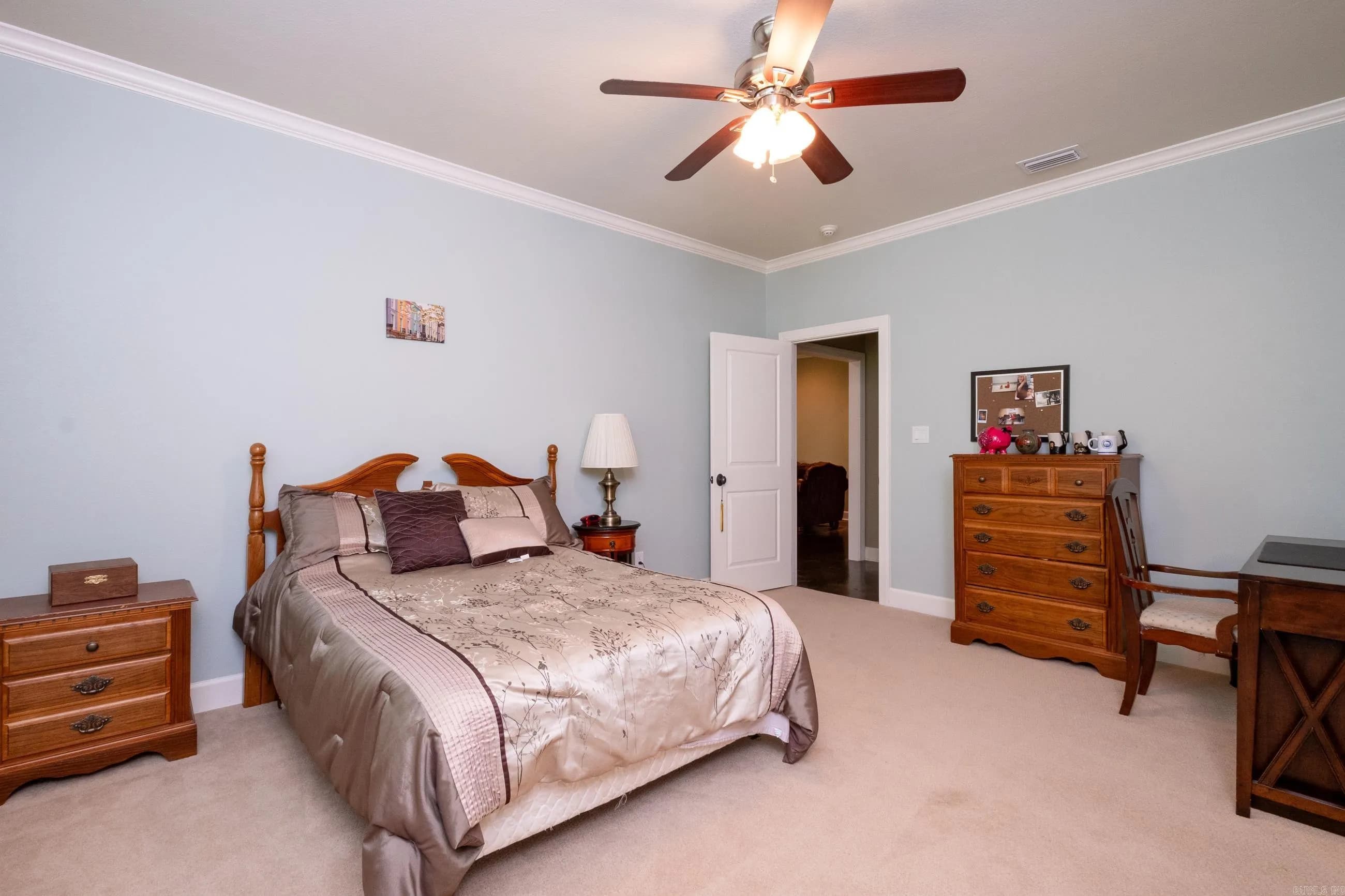 Property at 6  Tory - Image 40