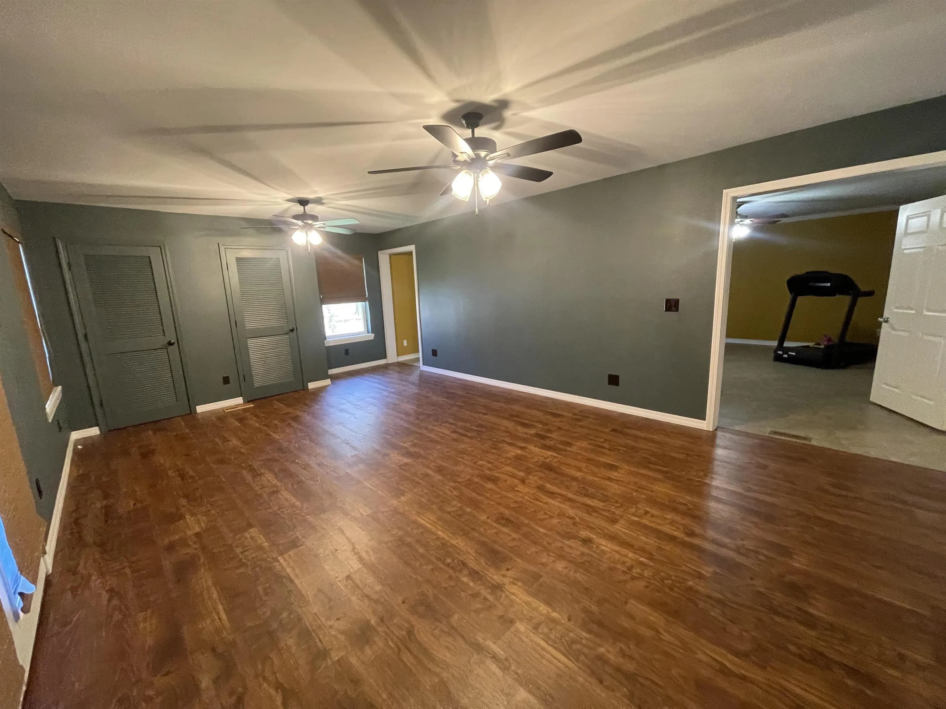 Property at 20  Shamrock - Image 29