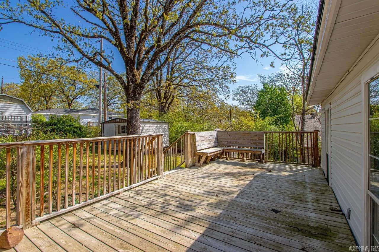 Property at 819 W 55th - Image 33