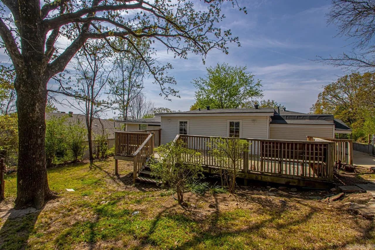 Property at 819 W 55th - Image 37