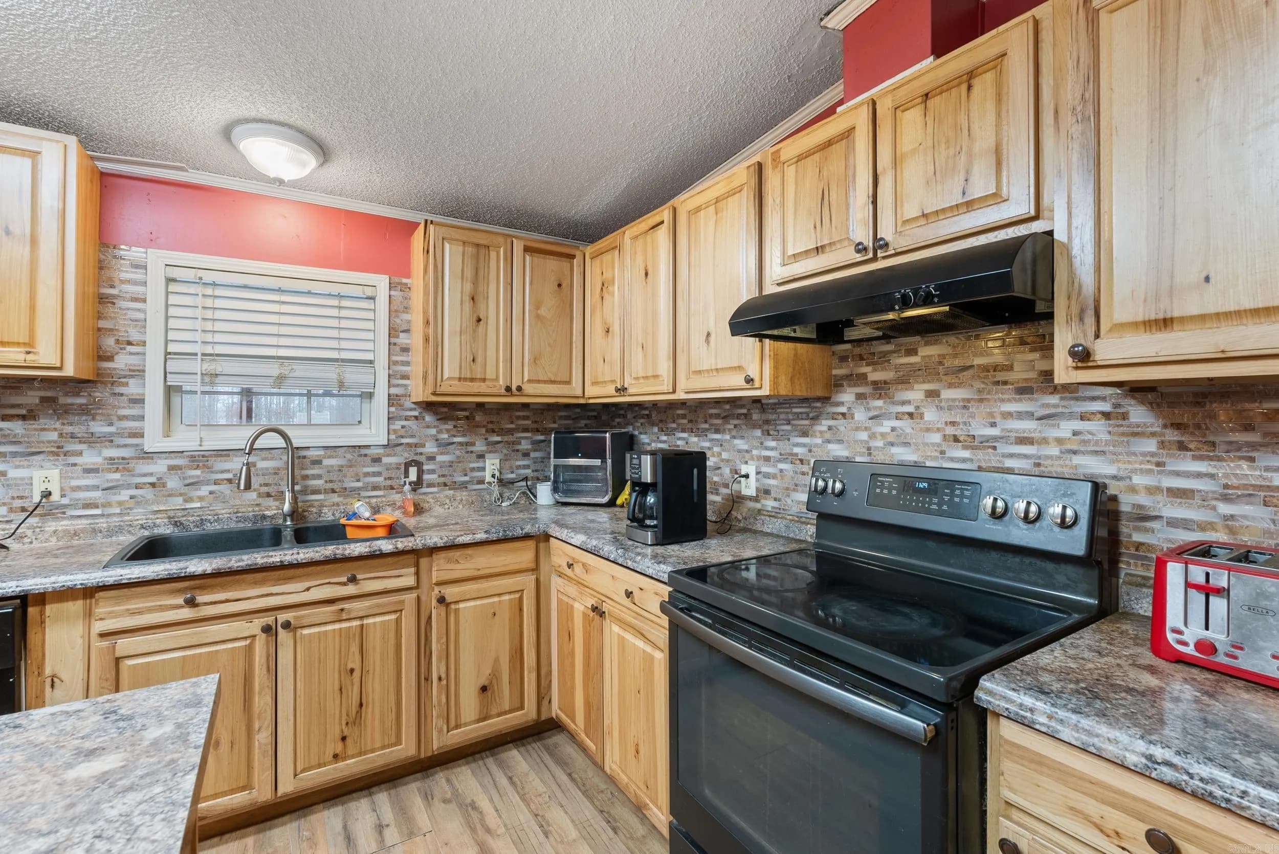 Property at 13762  Libby - Image 16