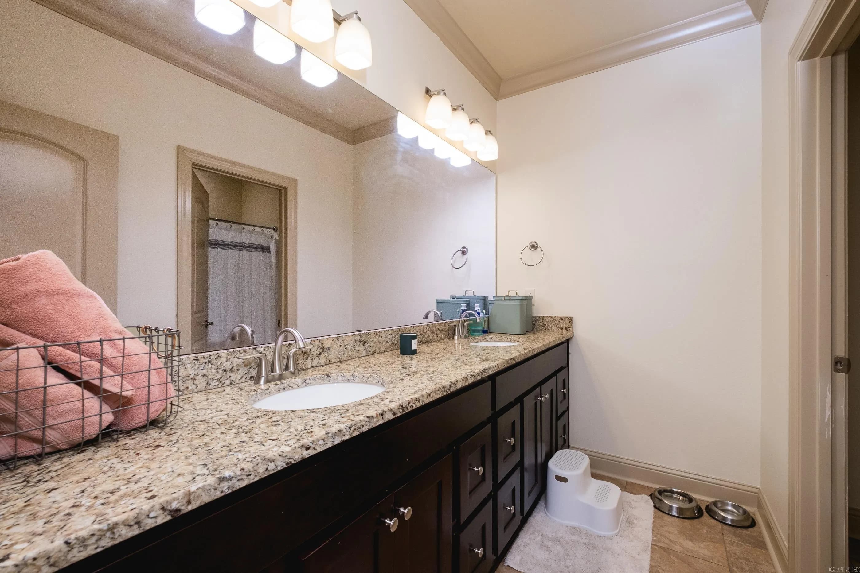 Property at 3  Commentry - Image 33