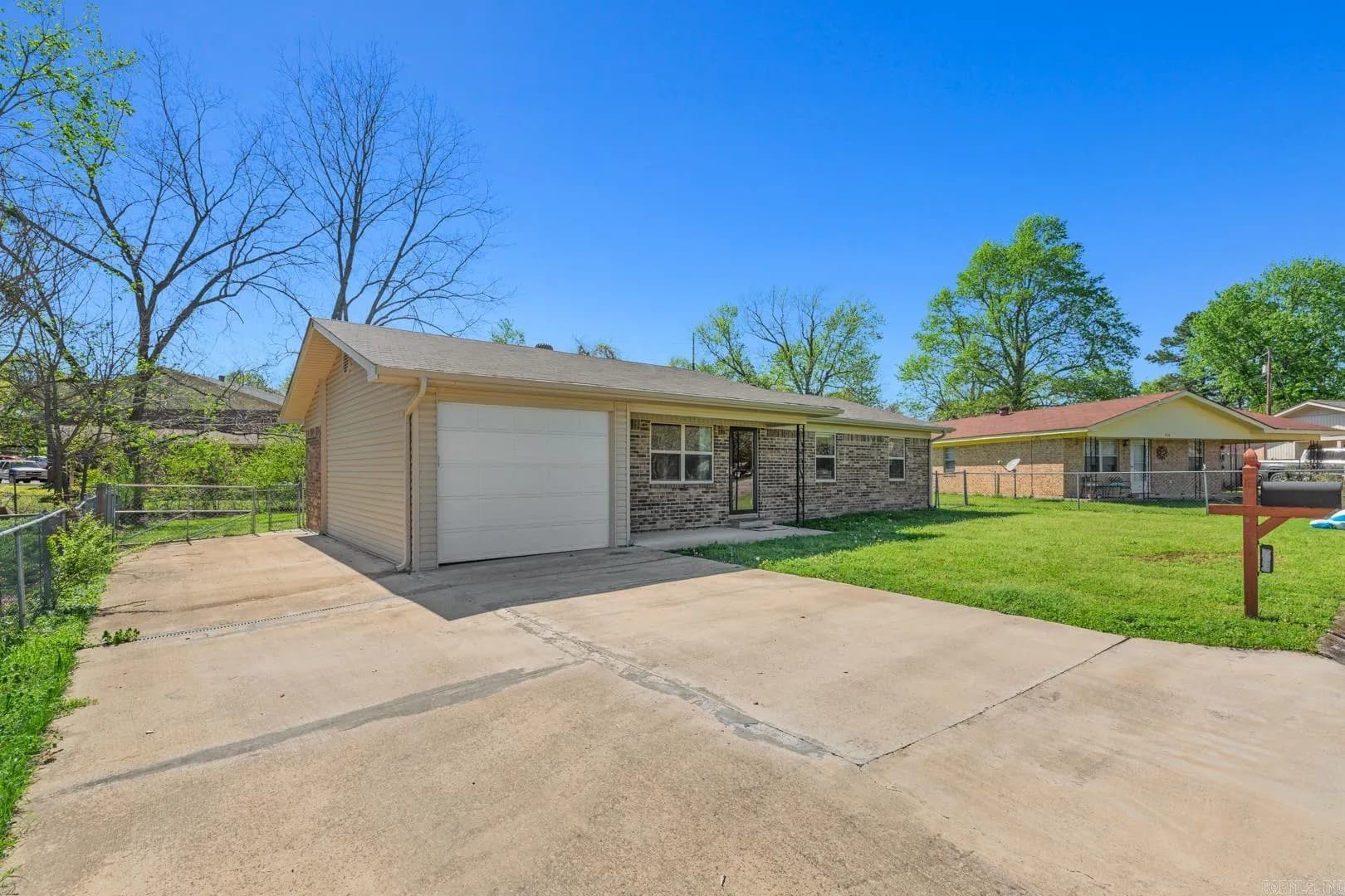 Property at 516  Proft - Image 1