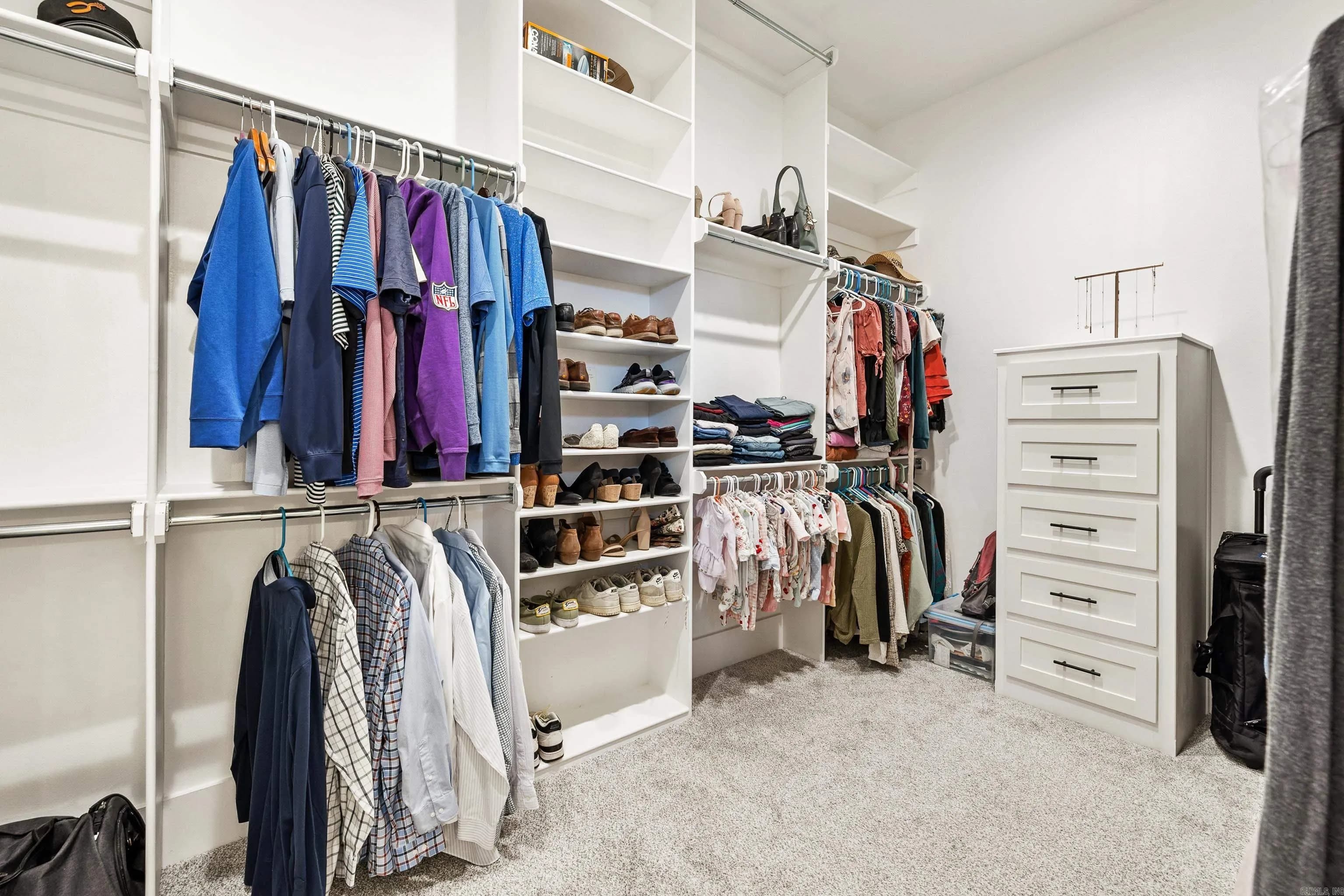 Property at 801  Nature way - Image 23