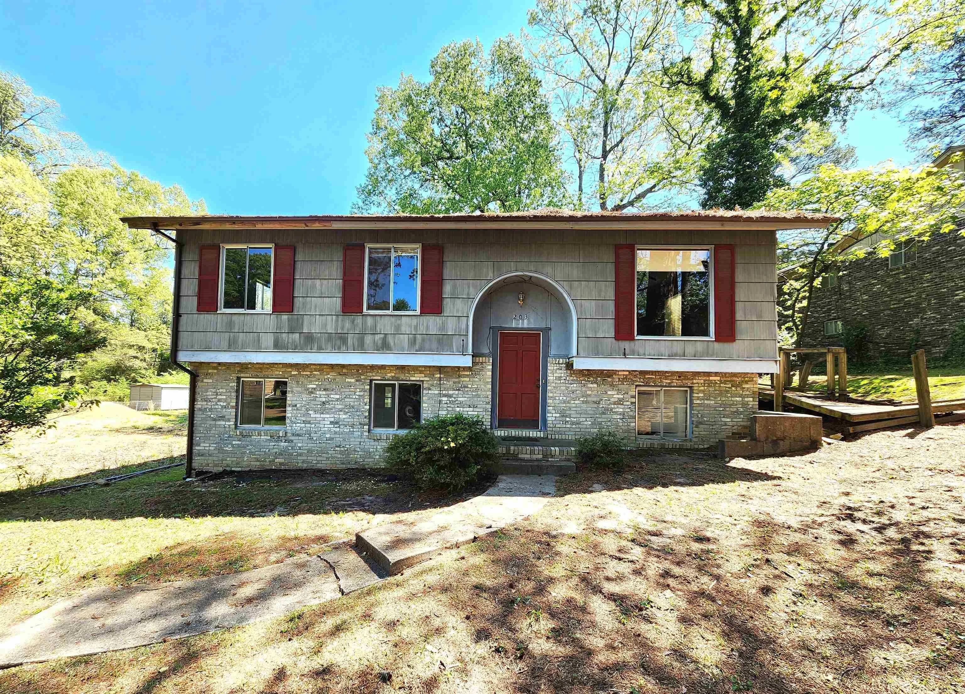 Property at 203  Tanglewood - Image 1