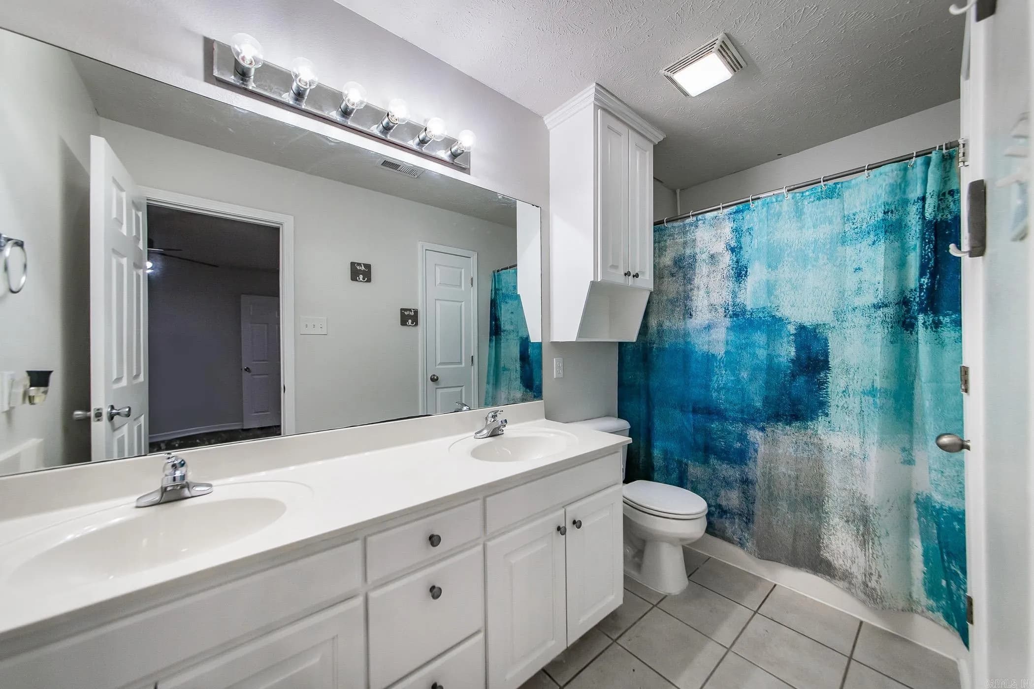 Property at 5  Moonlight - Image 22