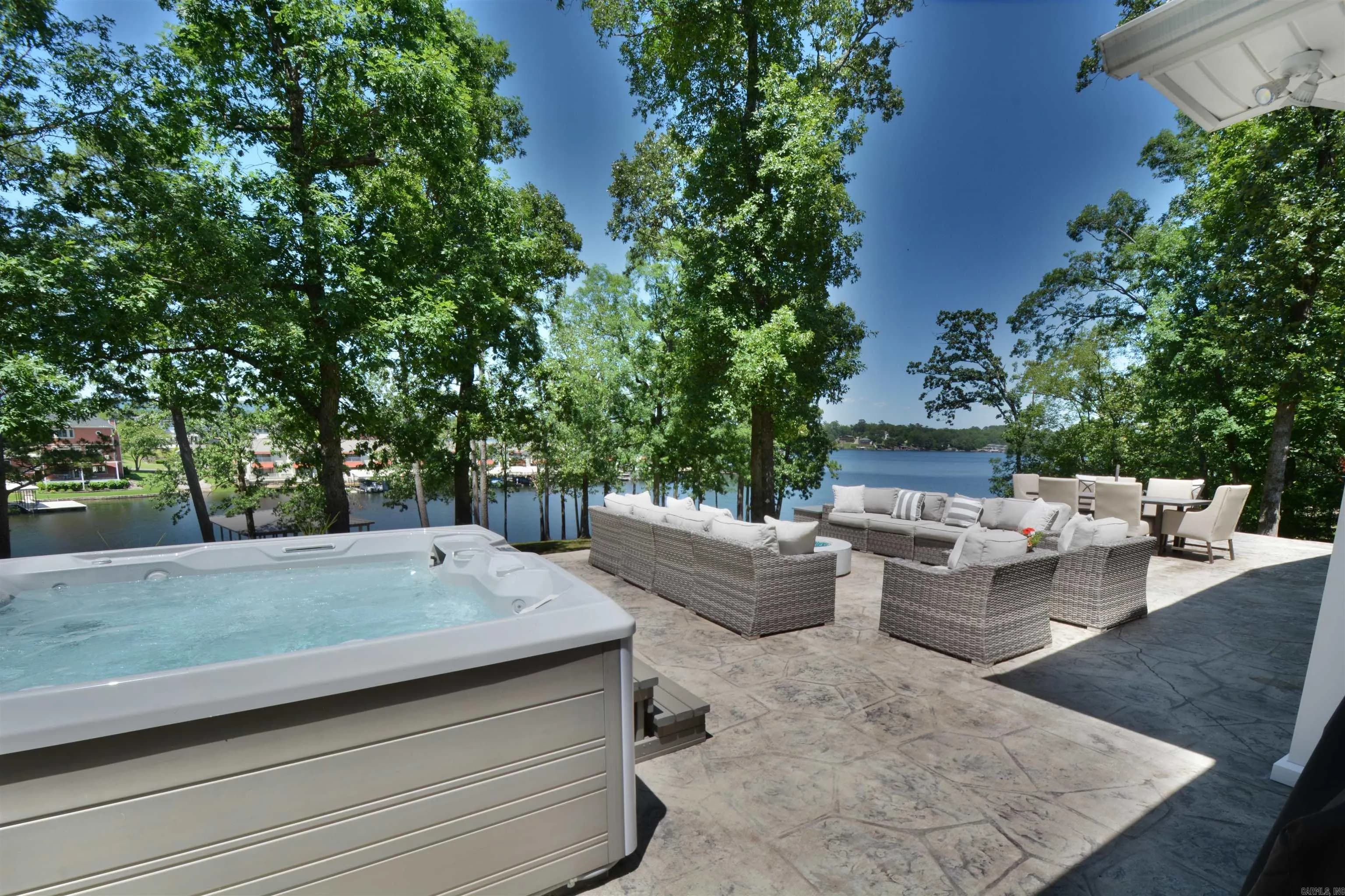 Property at 201  Summertime bay - Image 4
