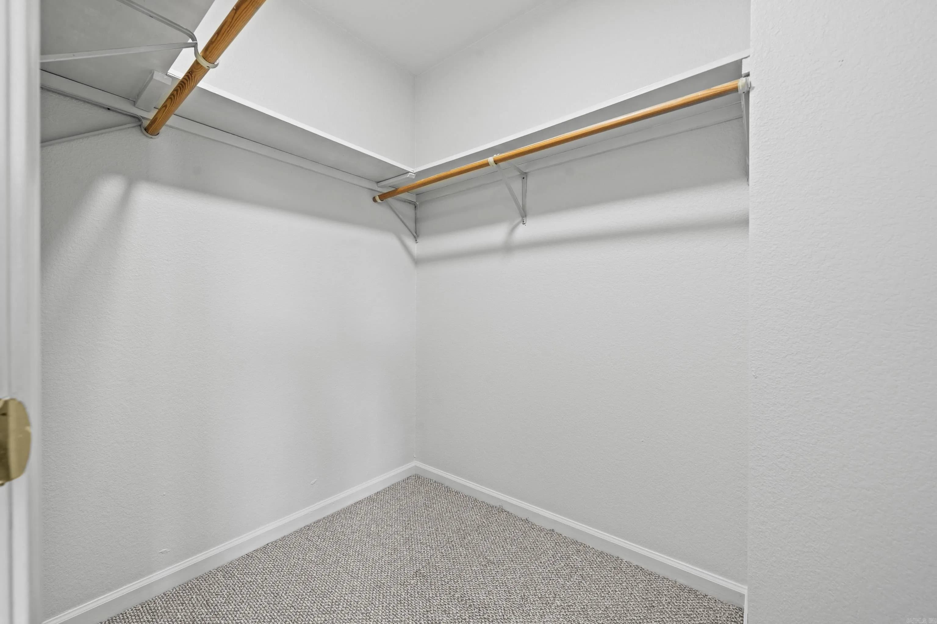 Property at 110  Lake pointe - Image 24