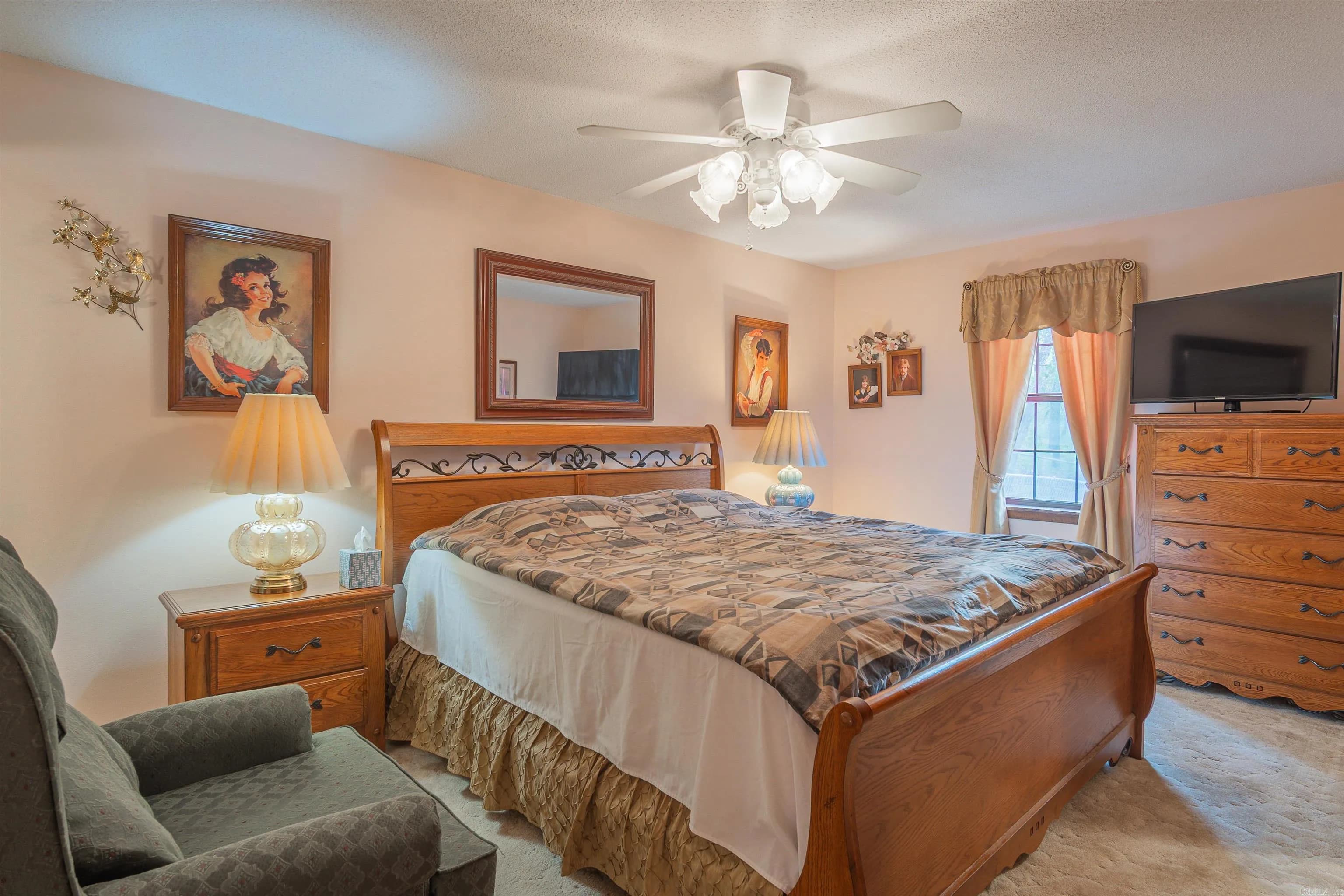 Property at 19  Cedar hill - Image 18