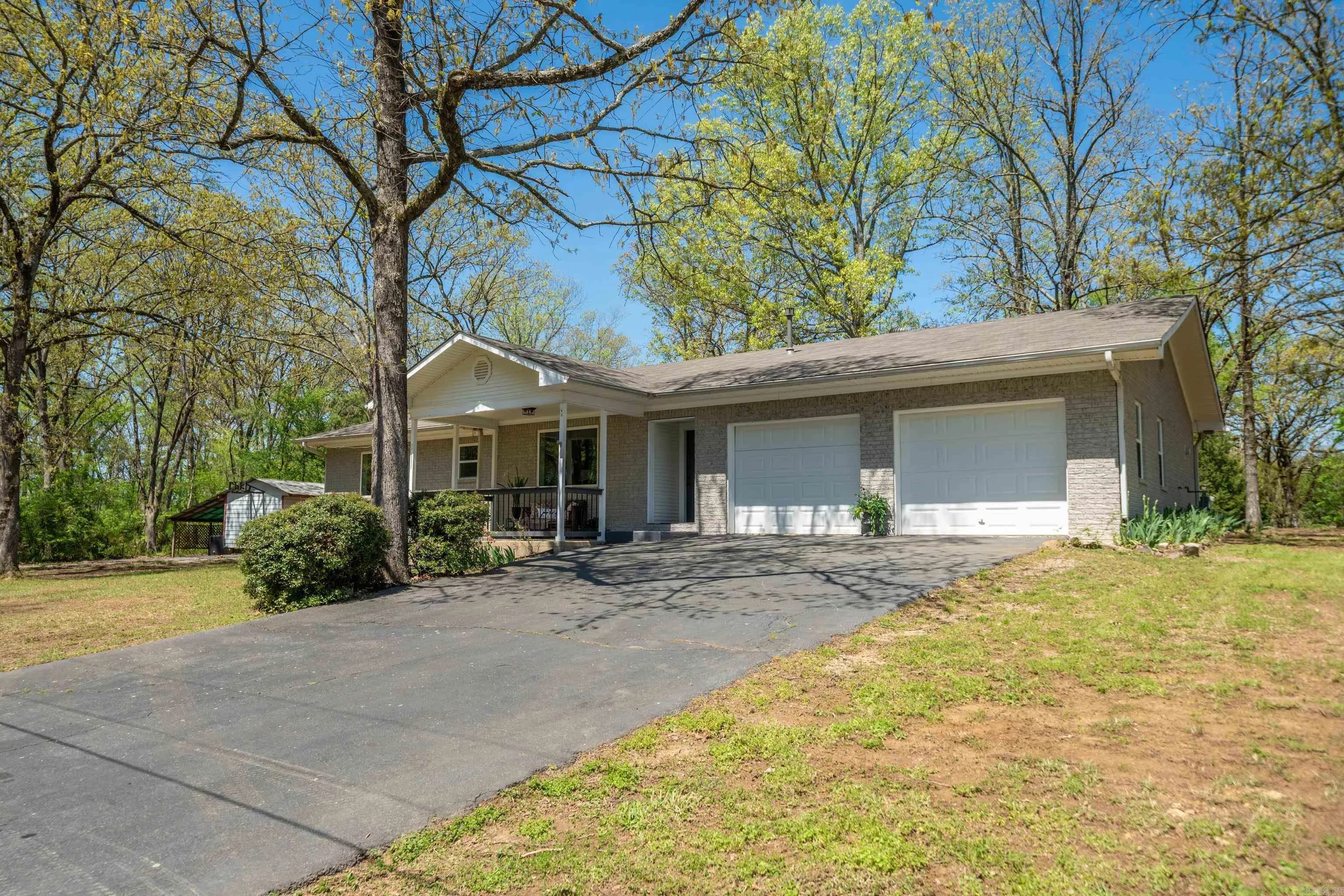 Property at 516  Beachview - Image 2