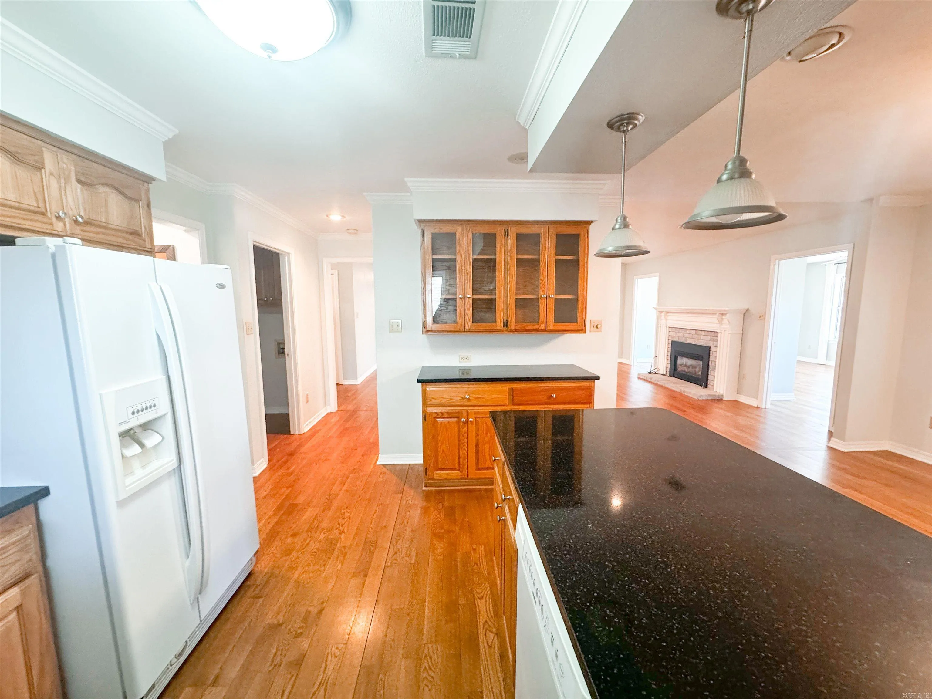 Property at 202  Live oak - Image 7