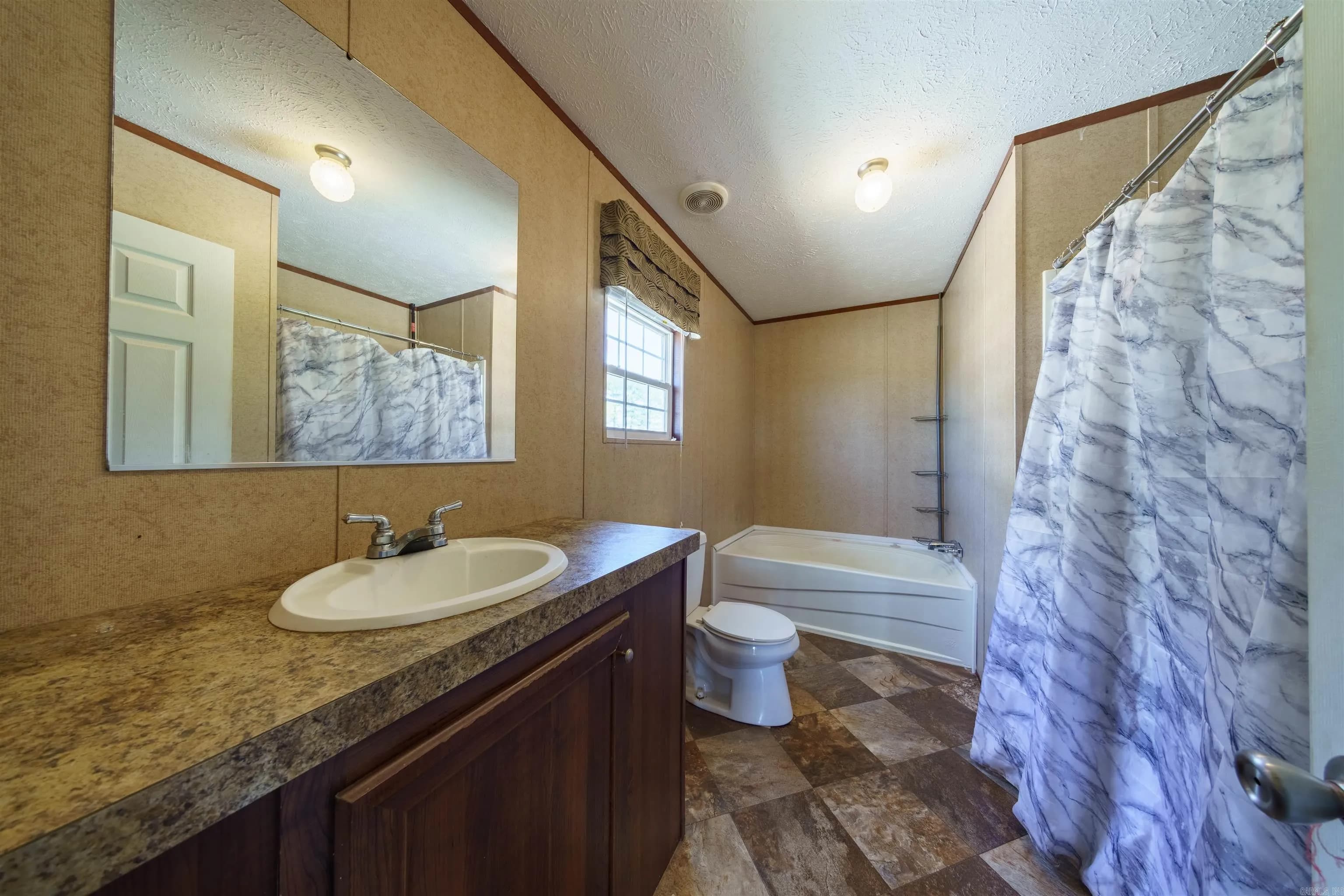 Property at 536  Melon dr - Image 9