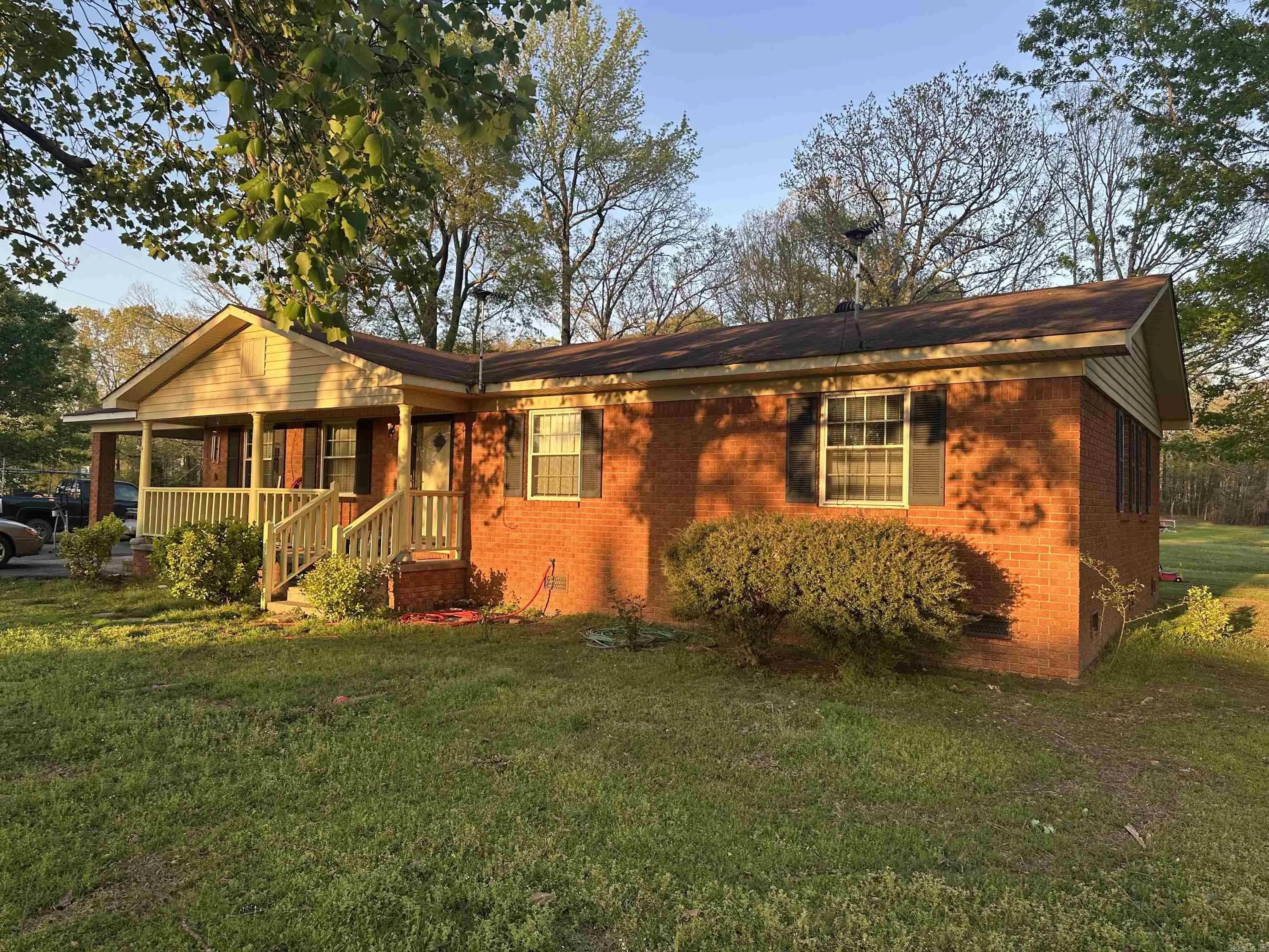 Property at 332  Tuggle - Image 1