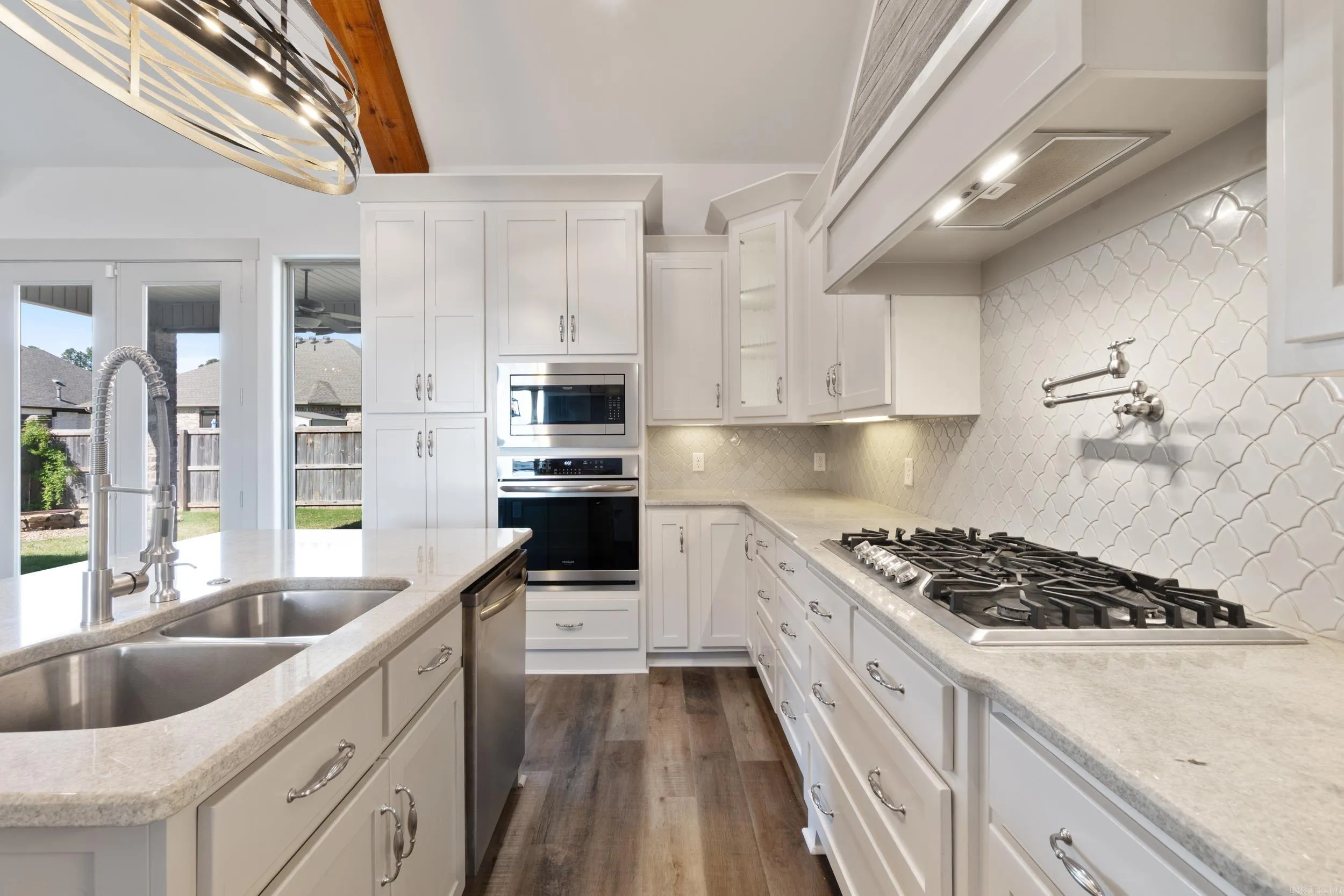 Property at 106  Natural - Image 18