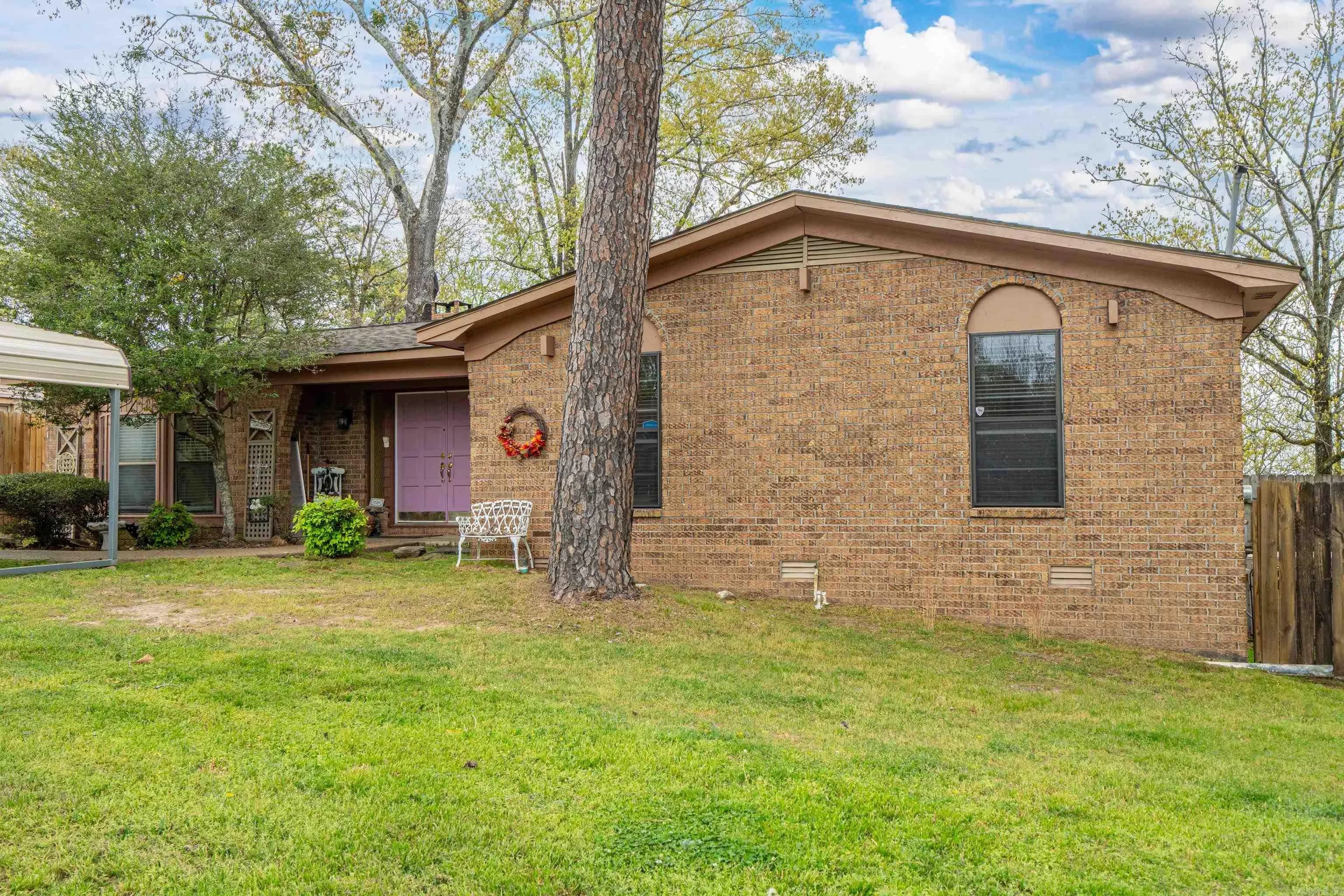 Property at 100  Sanders - Image 1
