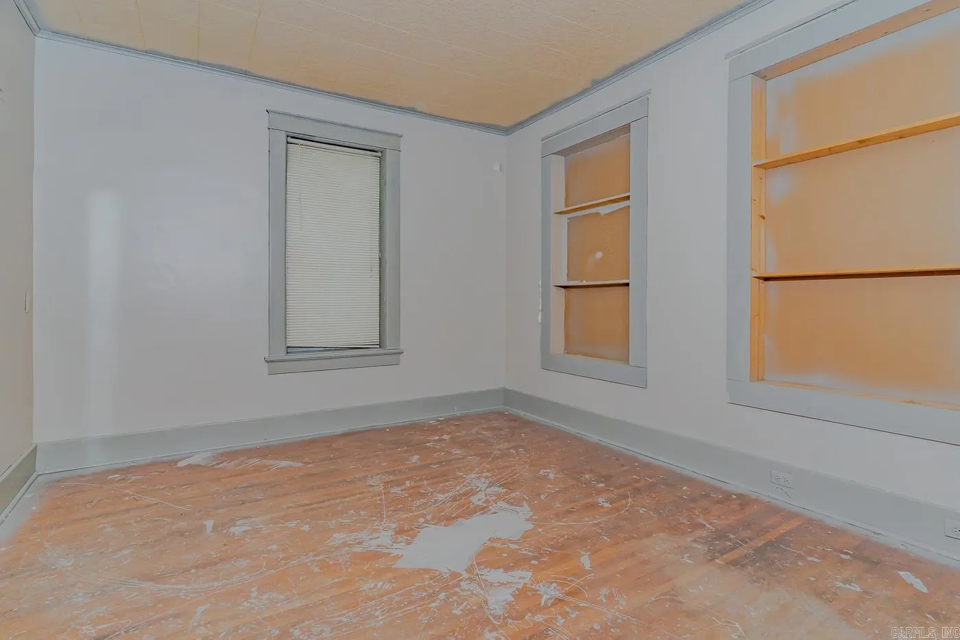 Property at 710  Liberty - Image 23