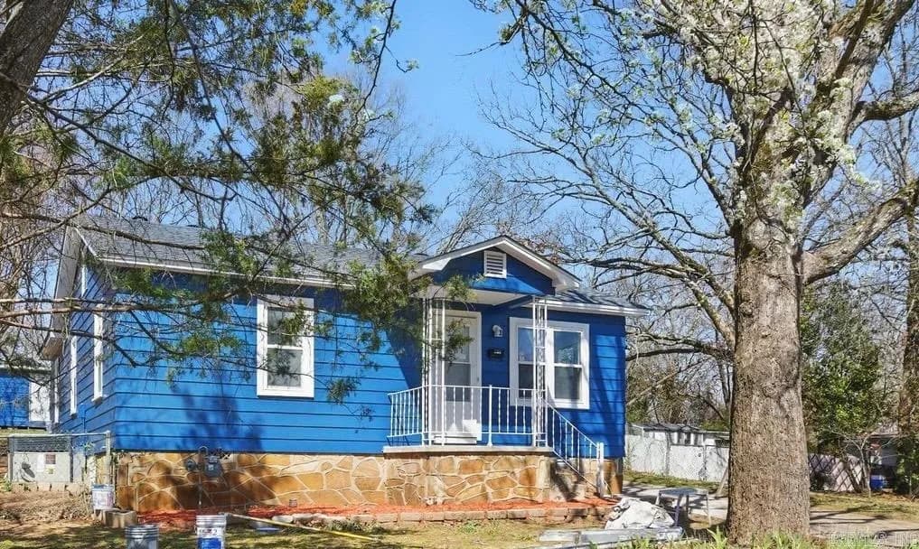 Property at 1005 W 54th - Image 25