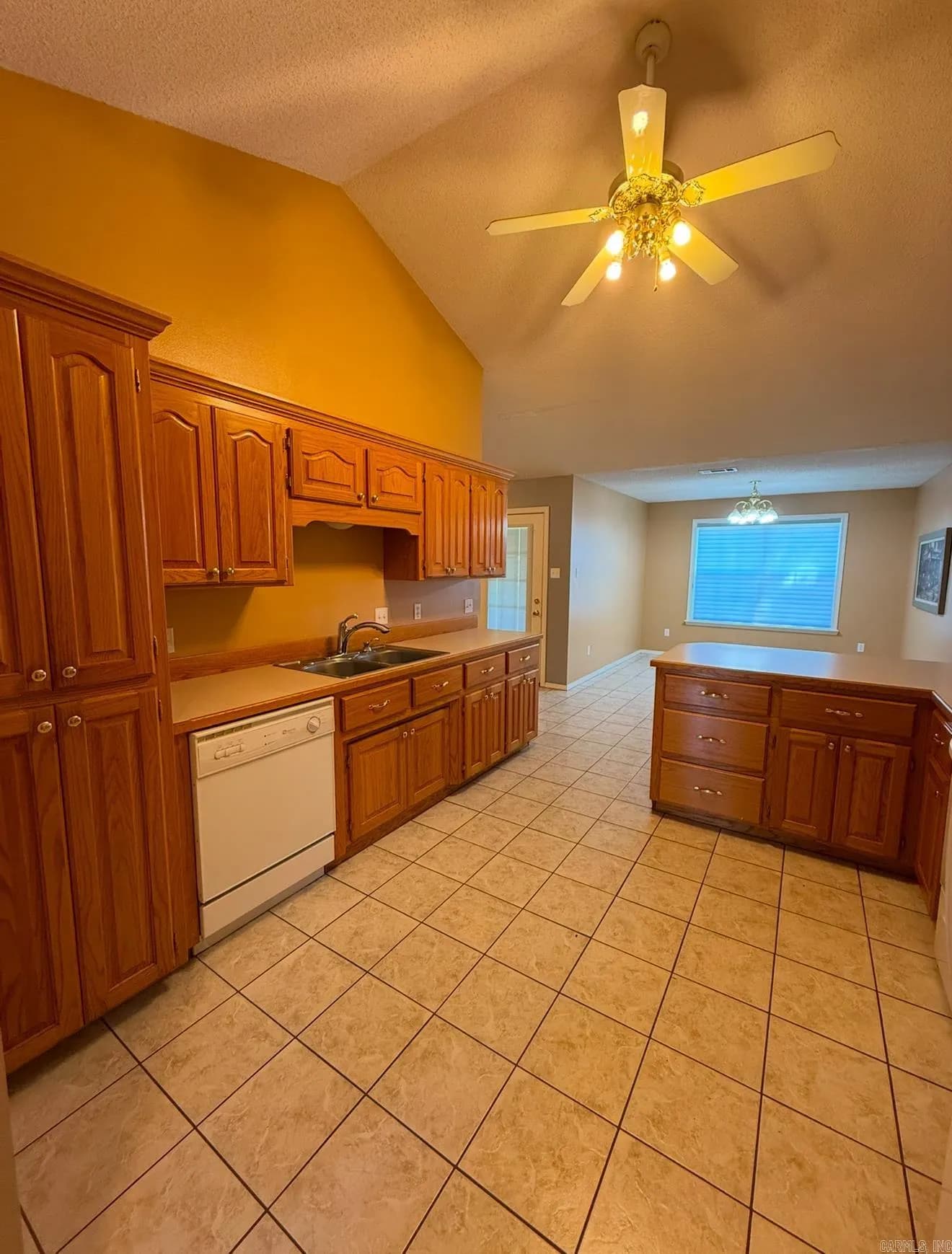 Property at 100  Chiffon - Image 12