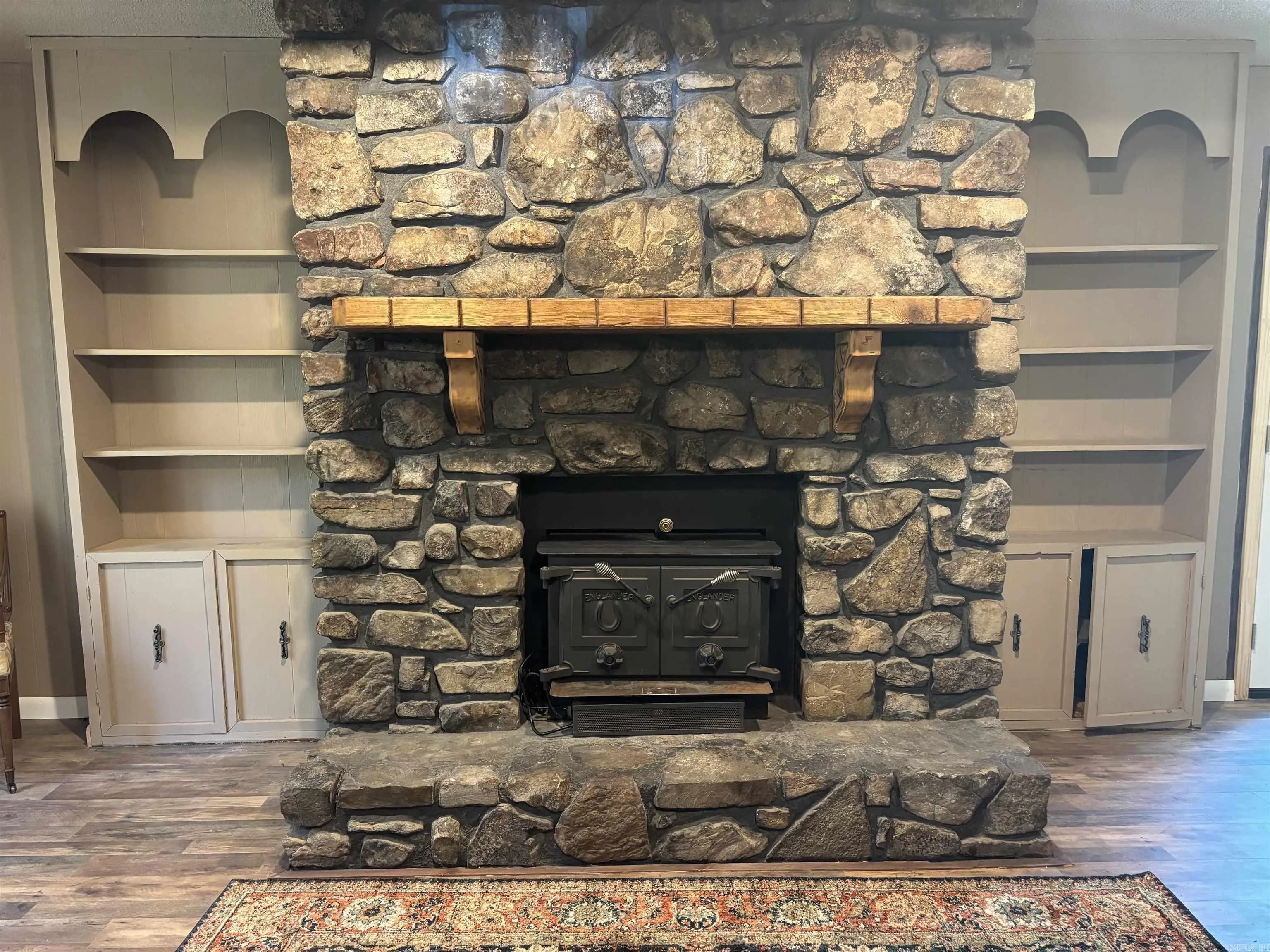 Property at 2218  Pleasure - Image 9