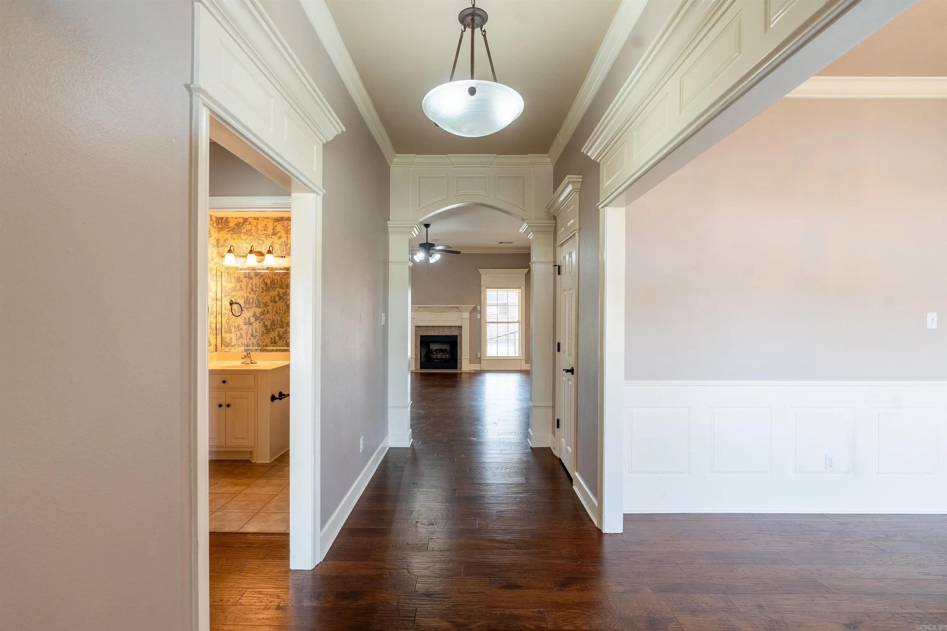 Property at 408  Crain - Image 13