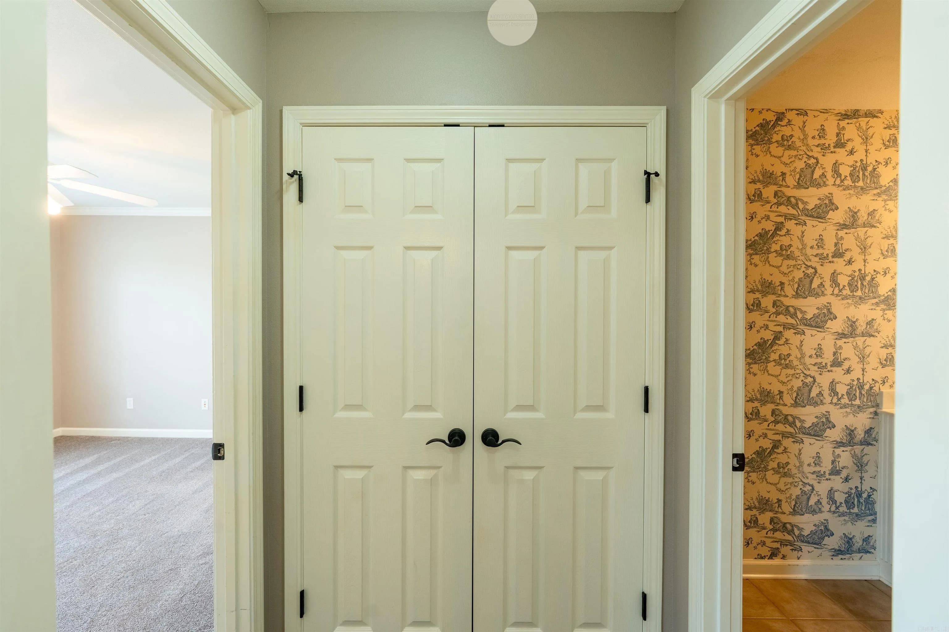 Property at 408  Crain - Image 22