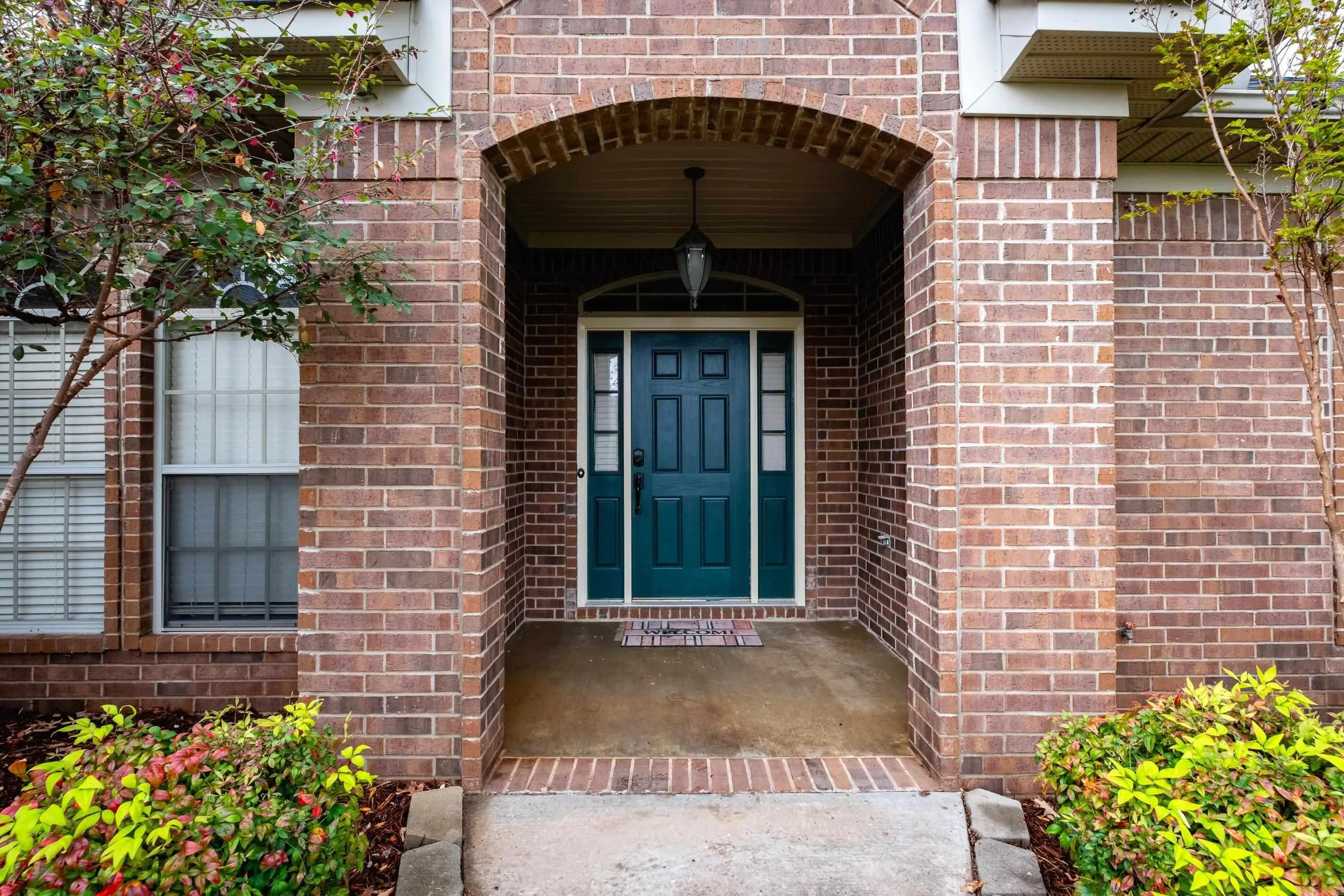 Property at 1435  Crosspoint - Image 2